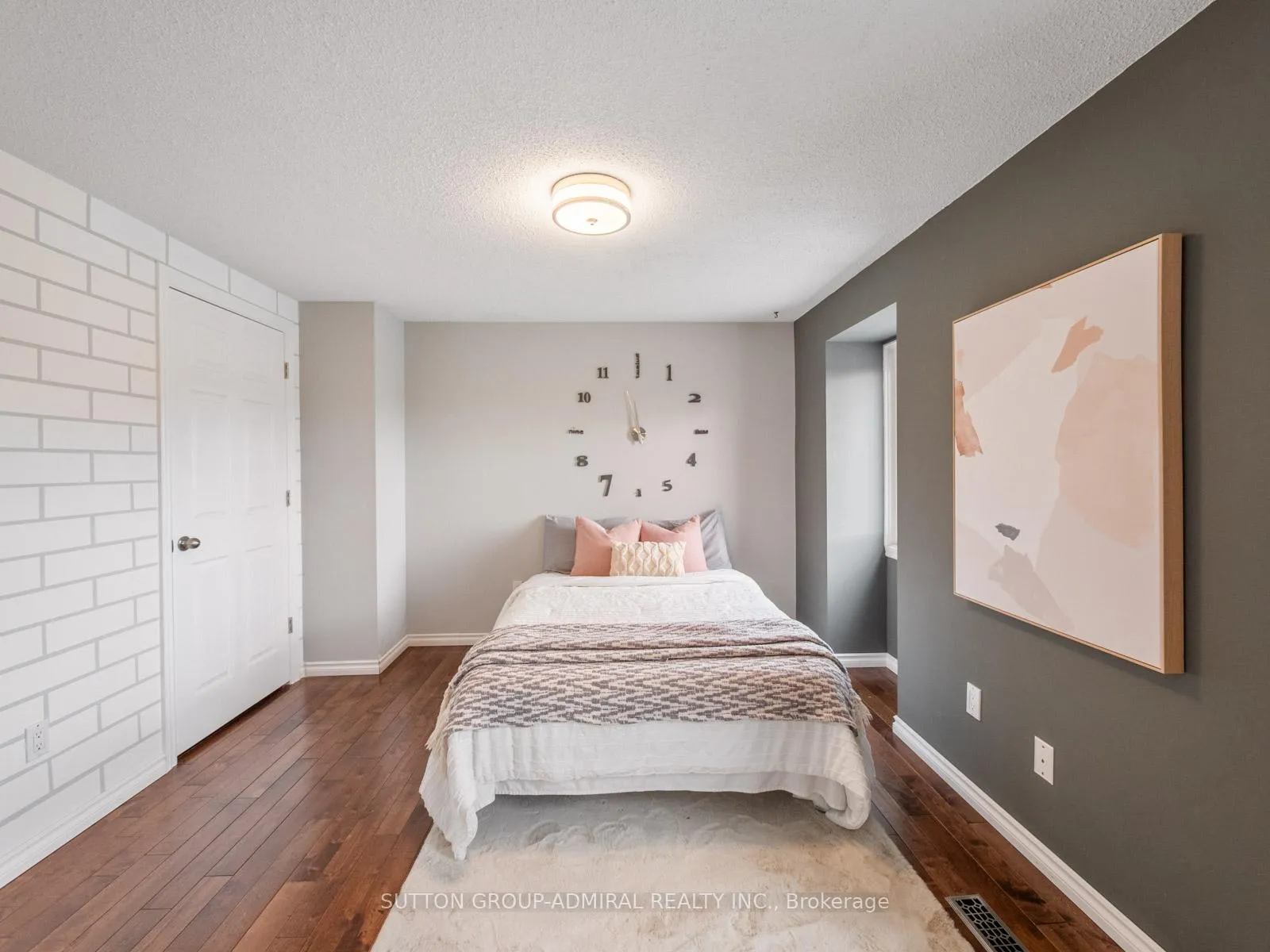 Photo 19 of 218 Mullen Drive, Vaughan, Brownridge — HOMEH