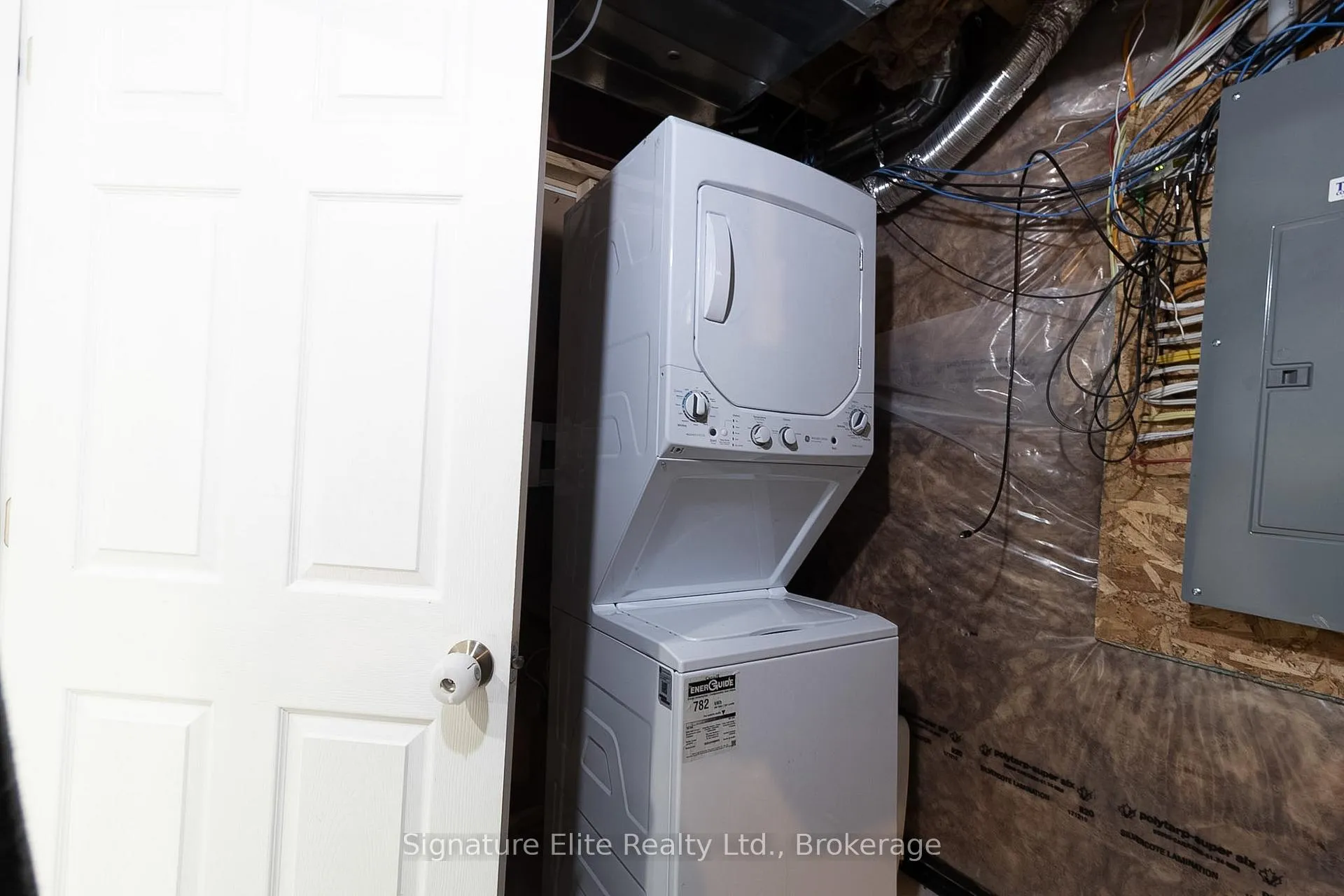 Photo 12 of Unit Bsmt, 2561 Stallion Drive, Oshawa, Windfields — HOMEH