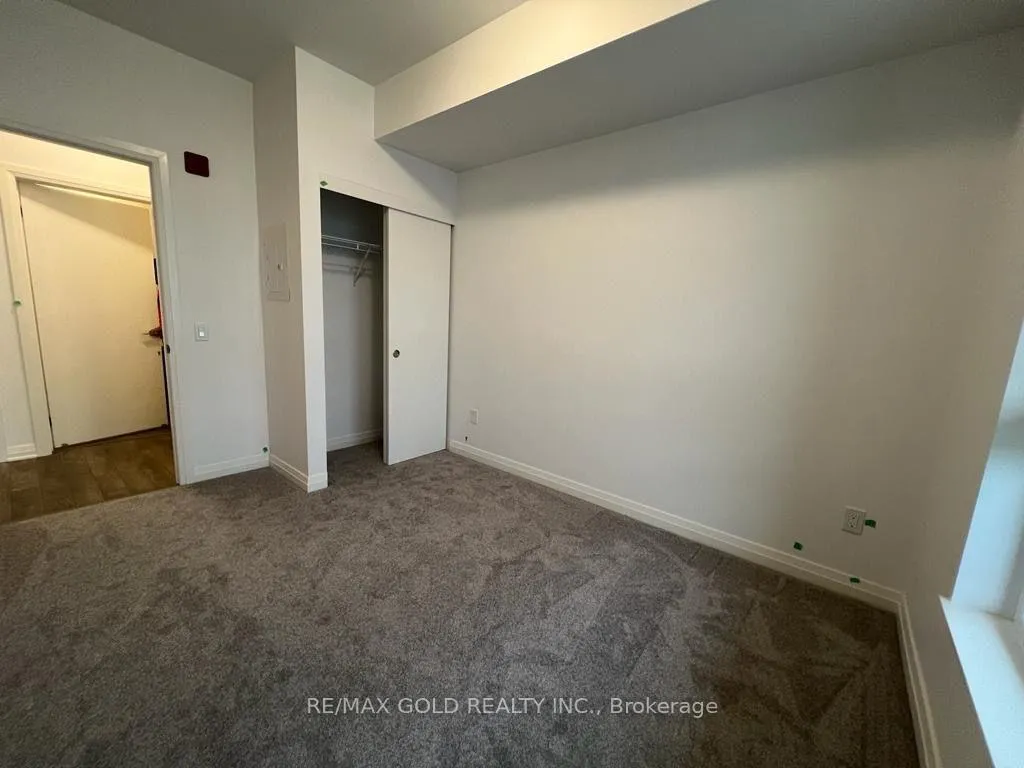 Photo 14 of Unit 410, 101 Golden Eagle Road, Waterloo, North Lakeshore — HOMEH