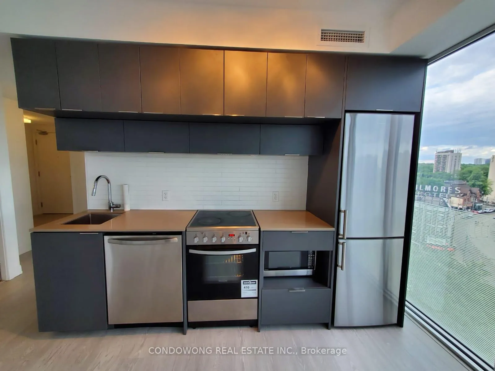 Photo 2 of Unit 705, 181 Dundas Street E, Toronto, Church-Yonge Corridor — HOMEH