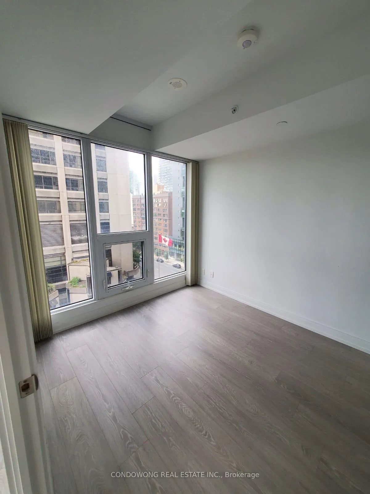 Photo 3 of Unit 705, 181 Dundas Street E, Toronto, Church-Yonge Corridor — HOMEH
