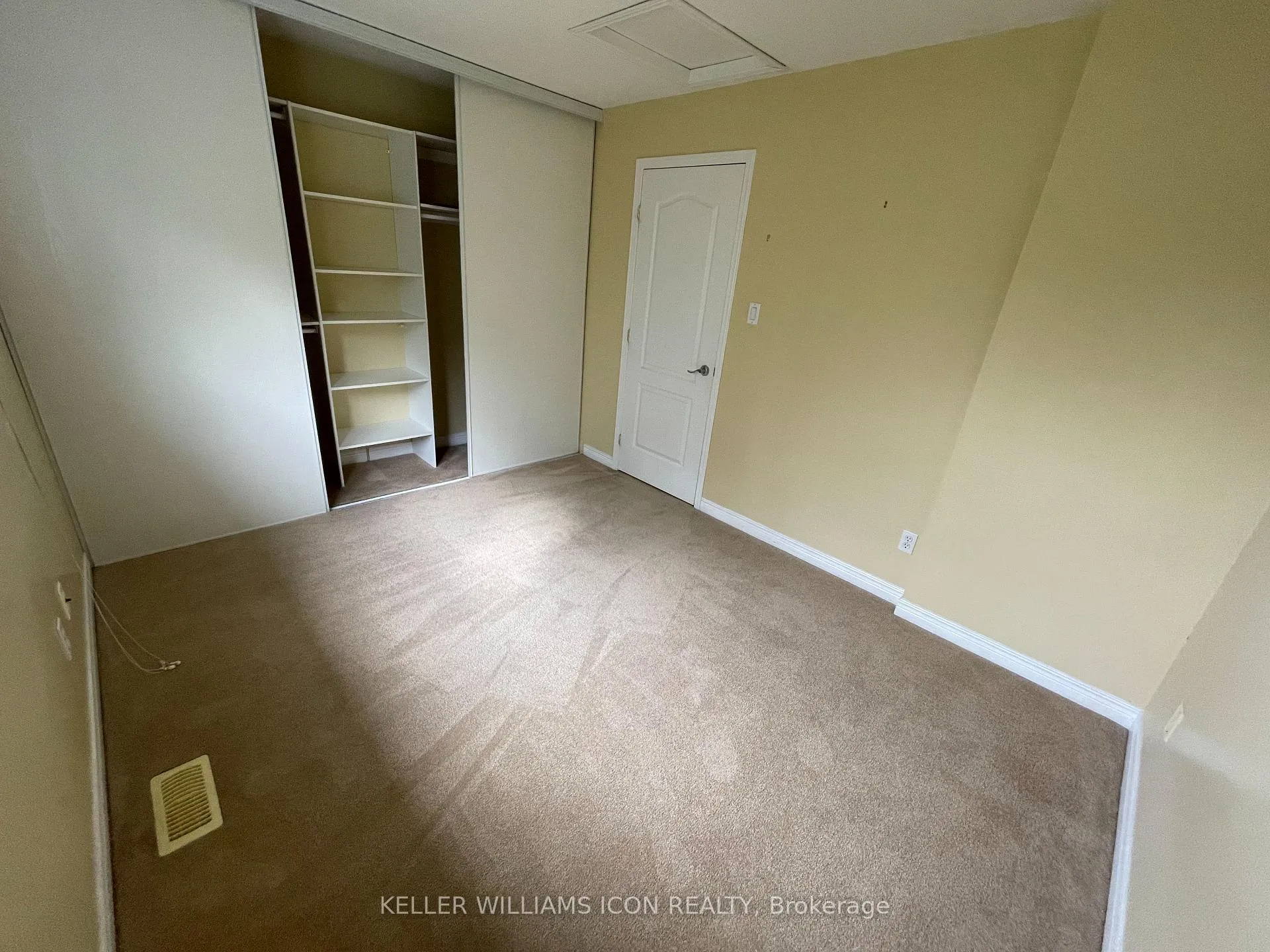 Photo 12 of Unit 2, 825 Grenon Avenue, Ottawa, Britannia Heights — HOMEH