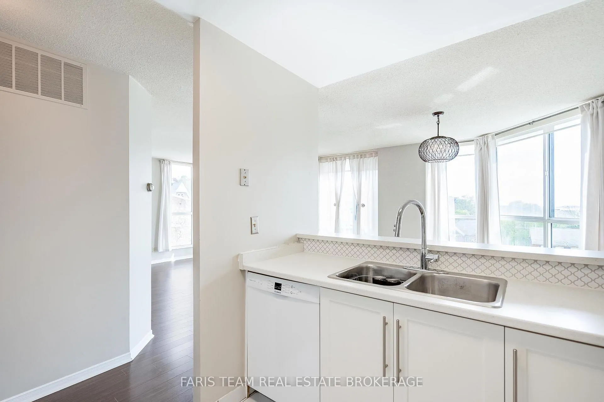 Photo 10 of Unit 511, 150 Dunlop Street E, Barrie, City Centre — HOMEH