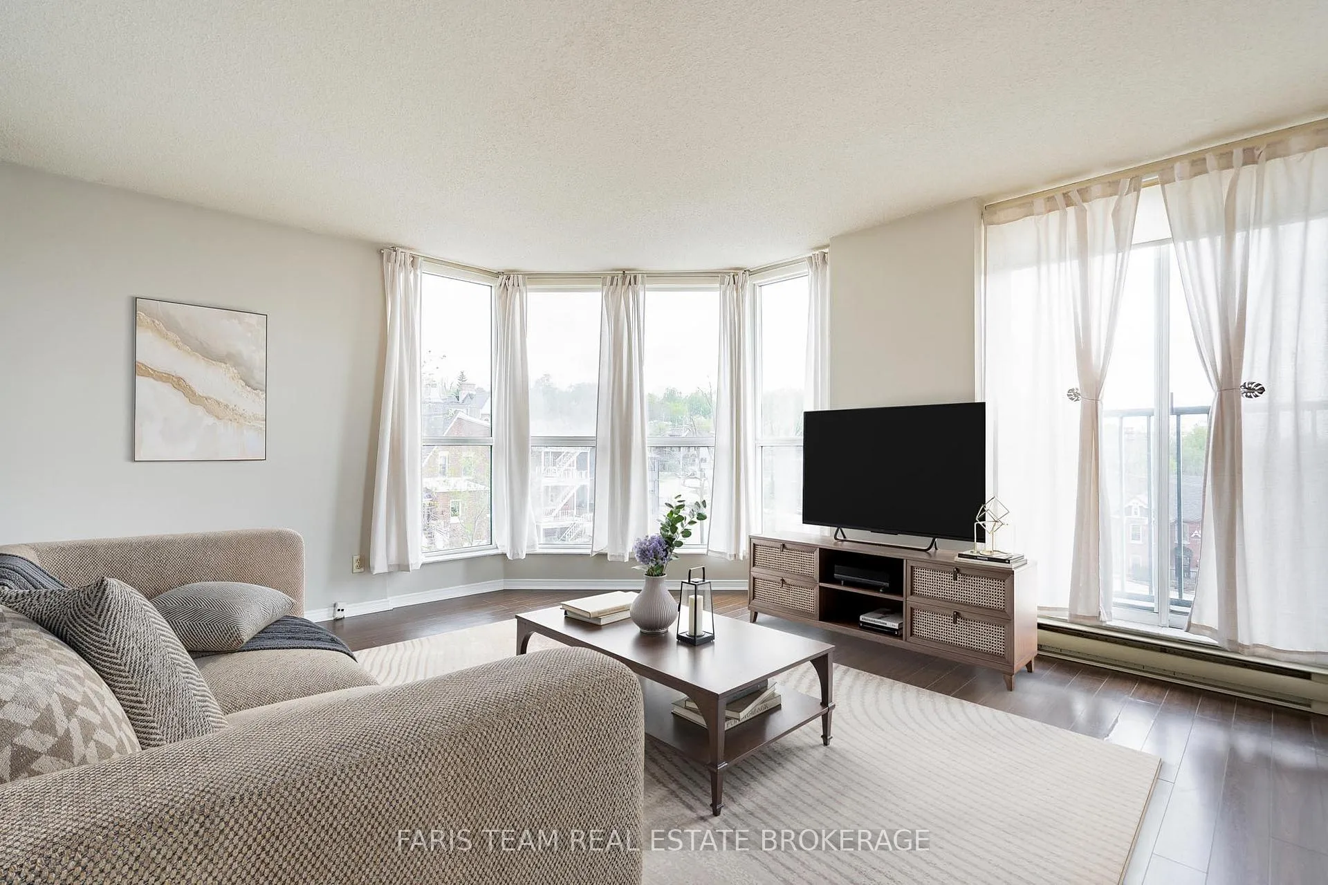 Photo 13 of Unit 511, 150 Dunlop Street E, Barrie, City Centre — HOMEH