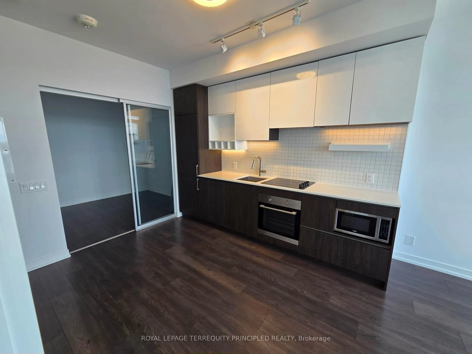Photo 9 of Unit 2908, 5 Buttermill Avenue, Vaughan, Vaughan Corporate Centre — HOMEH