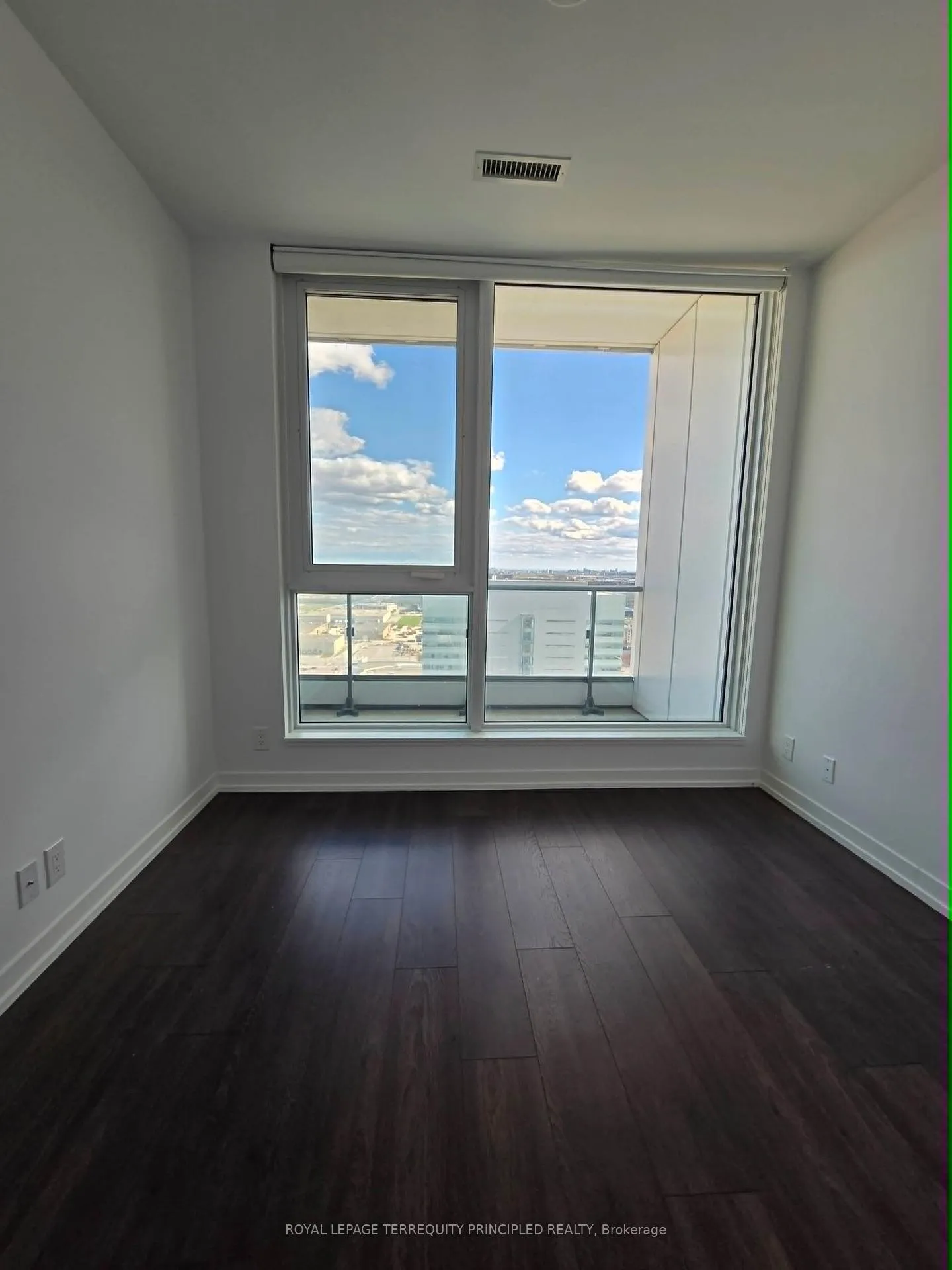 Photo 11 of Unit 2908, 5 Buttermill Avenue, Vaughan, Vaughan Corporate Centre — HOMEH