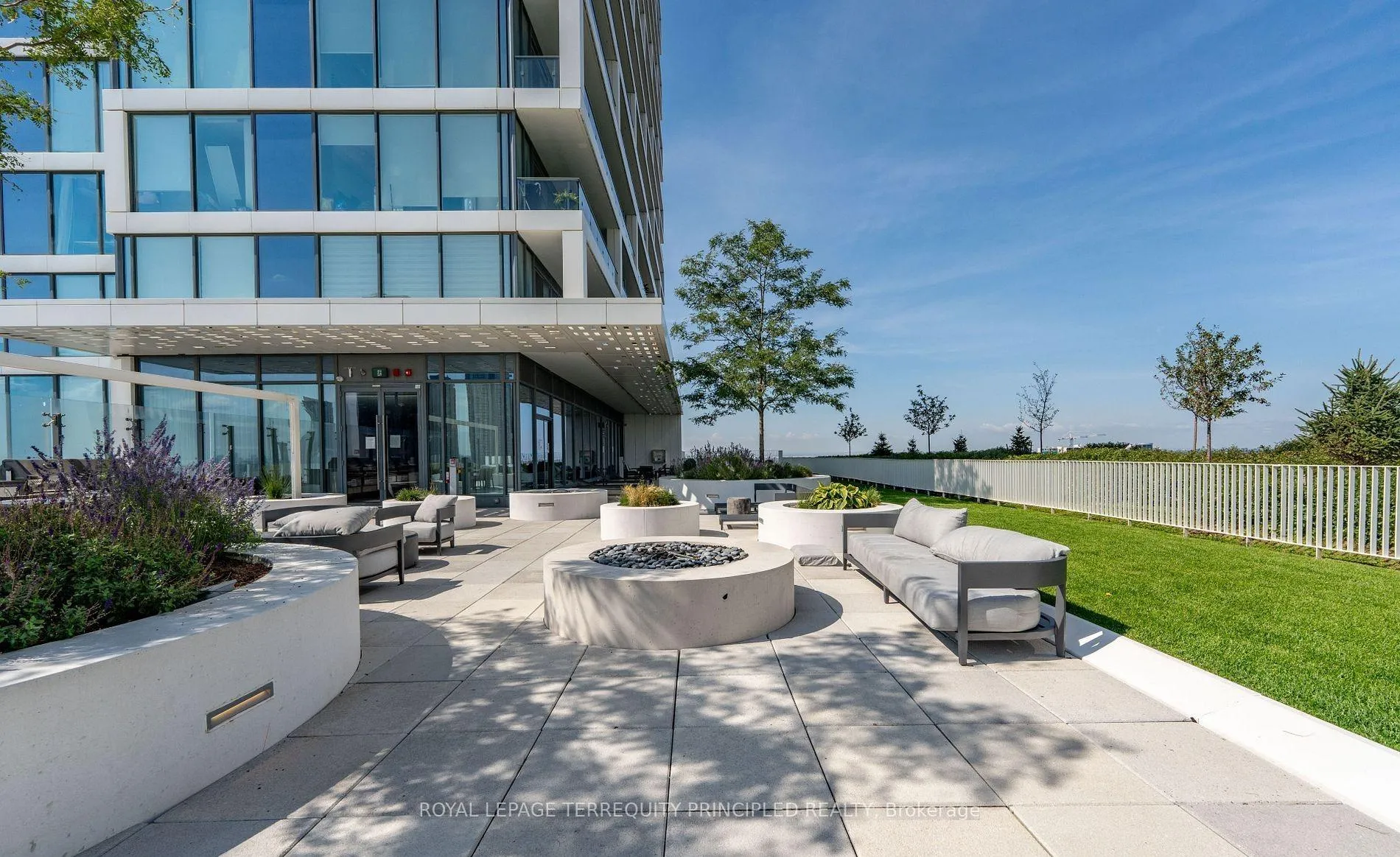 Photo 24 of Unit 2908, 5 Buttermill Avenue, Vaughan, Vaughan Corporate Centre — HOMEH