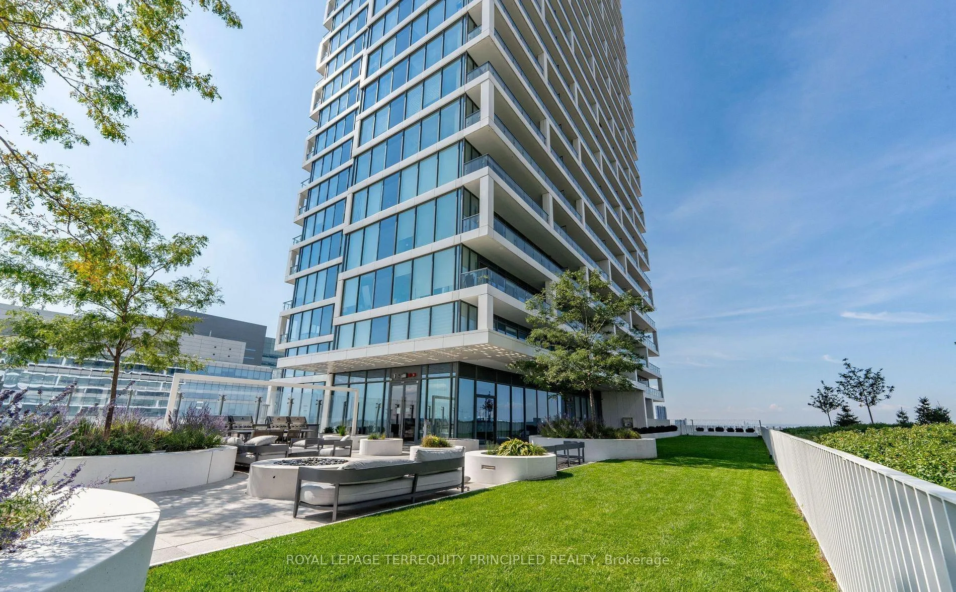 Photo 25 of Unit 2908, 5 Buttermill Avenue, Vaughan, Vaughan Corporate Centre — HOMEH