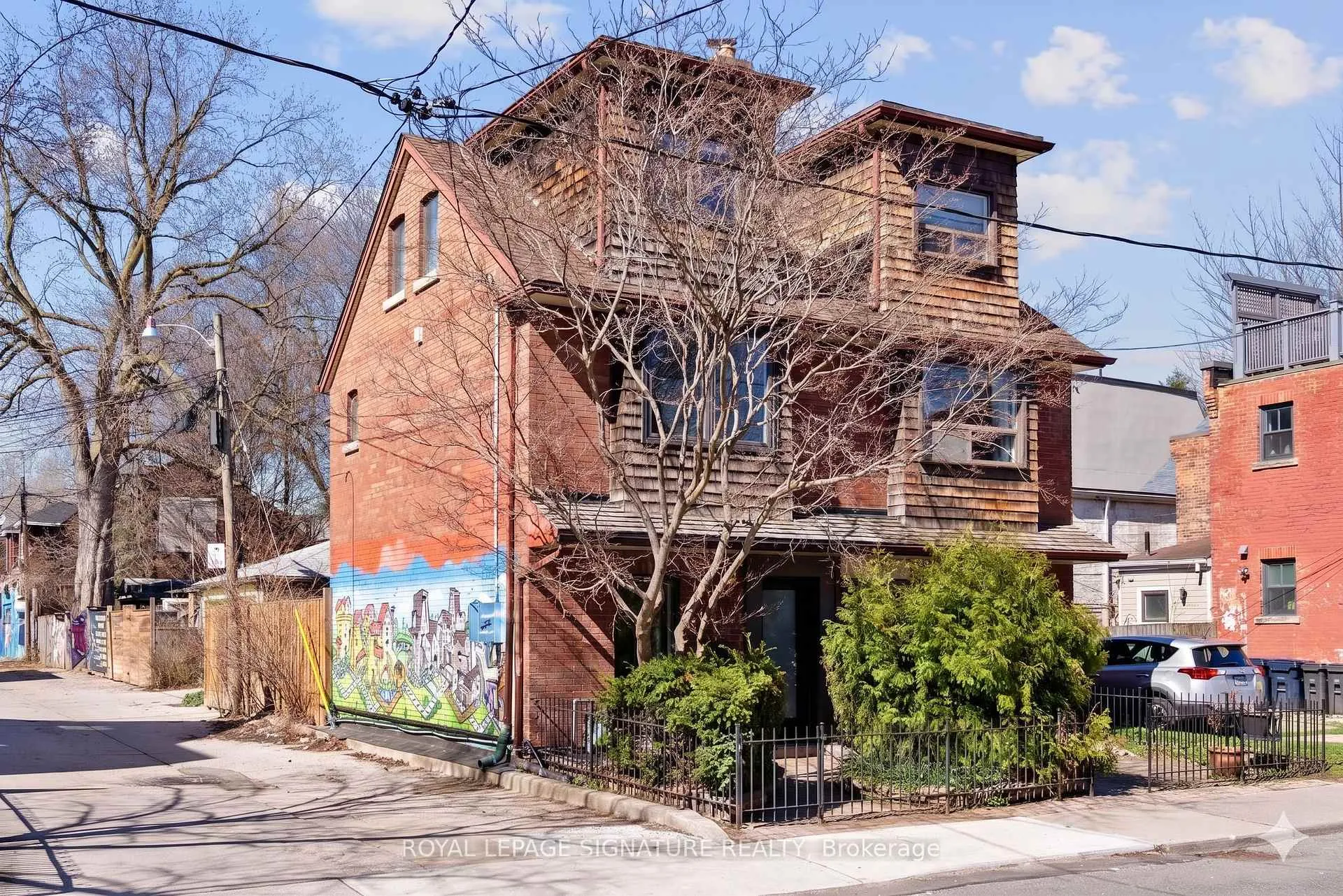 Front of 100 Sussex Avenue