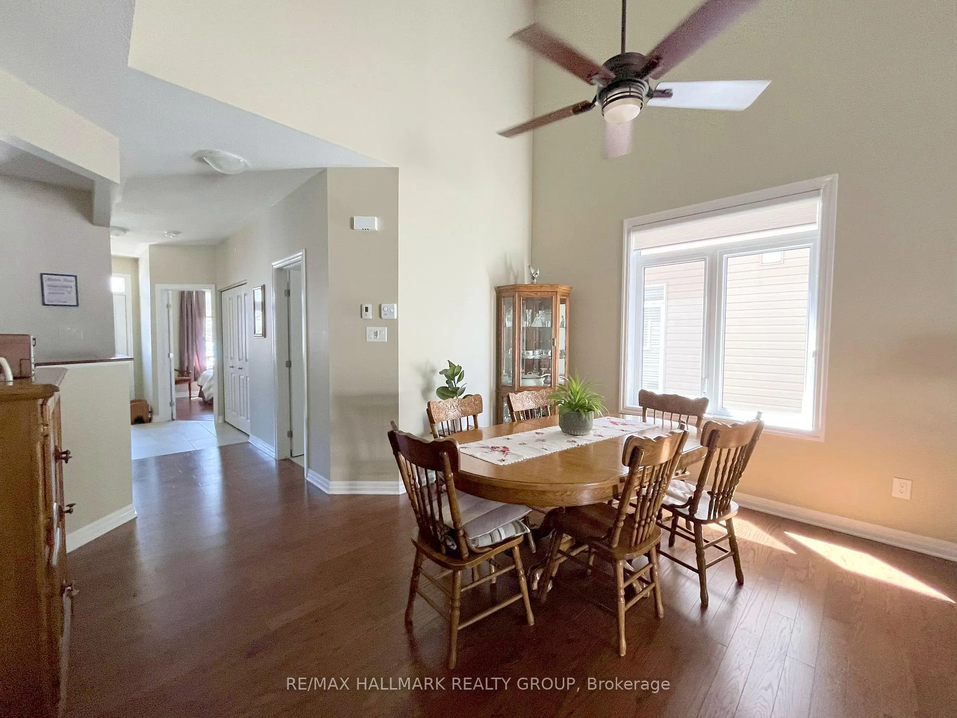 Photo 10 of 533 Peerless Street, Ottawa, Barrhaven - Cedargrove/Fraserdale — HOMEH