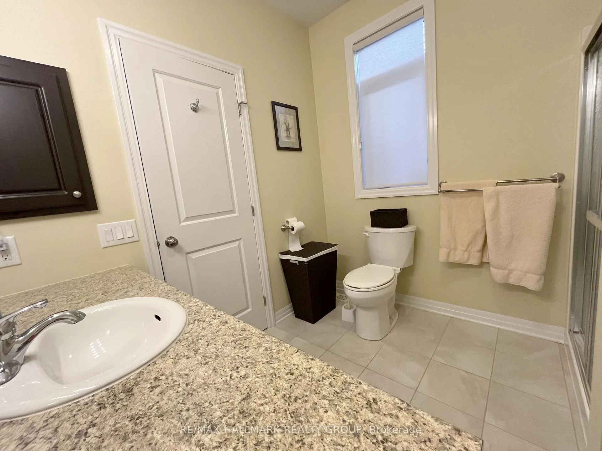 Photo 19 of 533 Peerless Street, Ottawa, Barrhaven - Cedargrove/Fraserdale — HOMEH