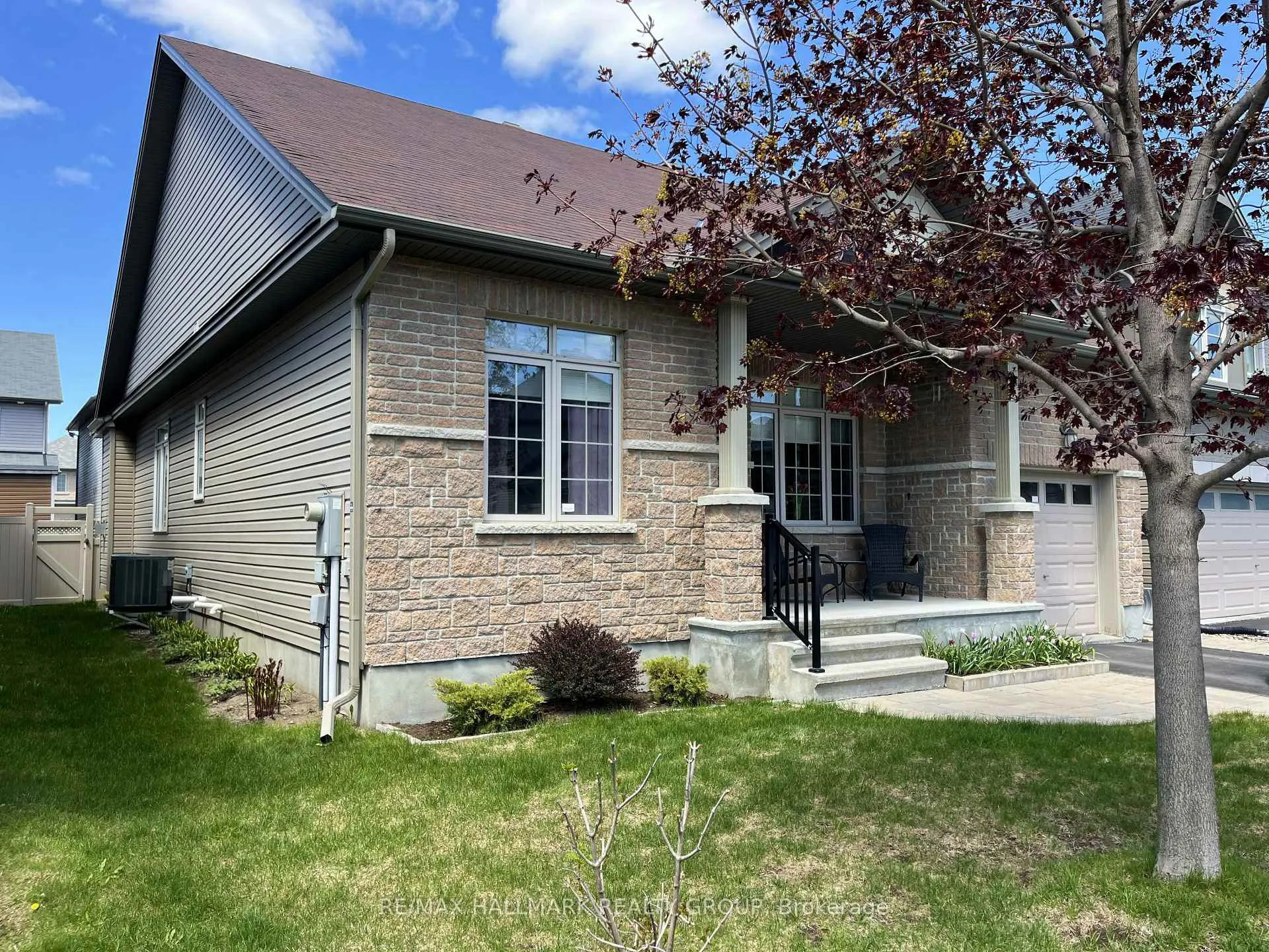 Photo 39 of 533 Peerless Street, Ottawa, Barrhaven - Cedargrove/Fraserdale — HOMEH
