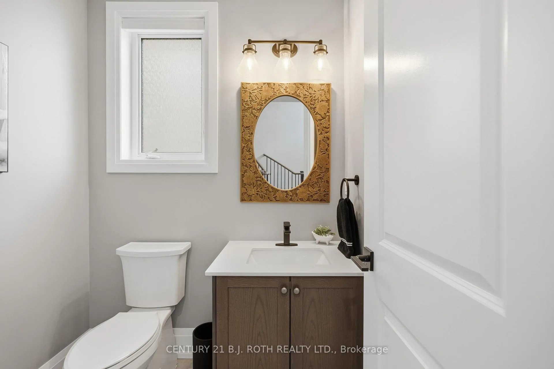 Photo 7 of 131 Trail Boulevard, Springwater, Centre Vespra — HOMEH
