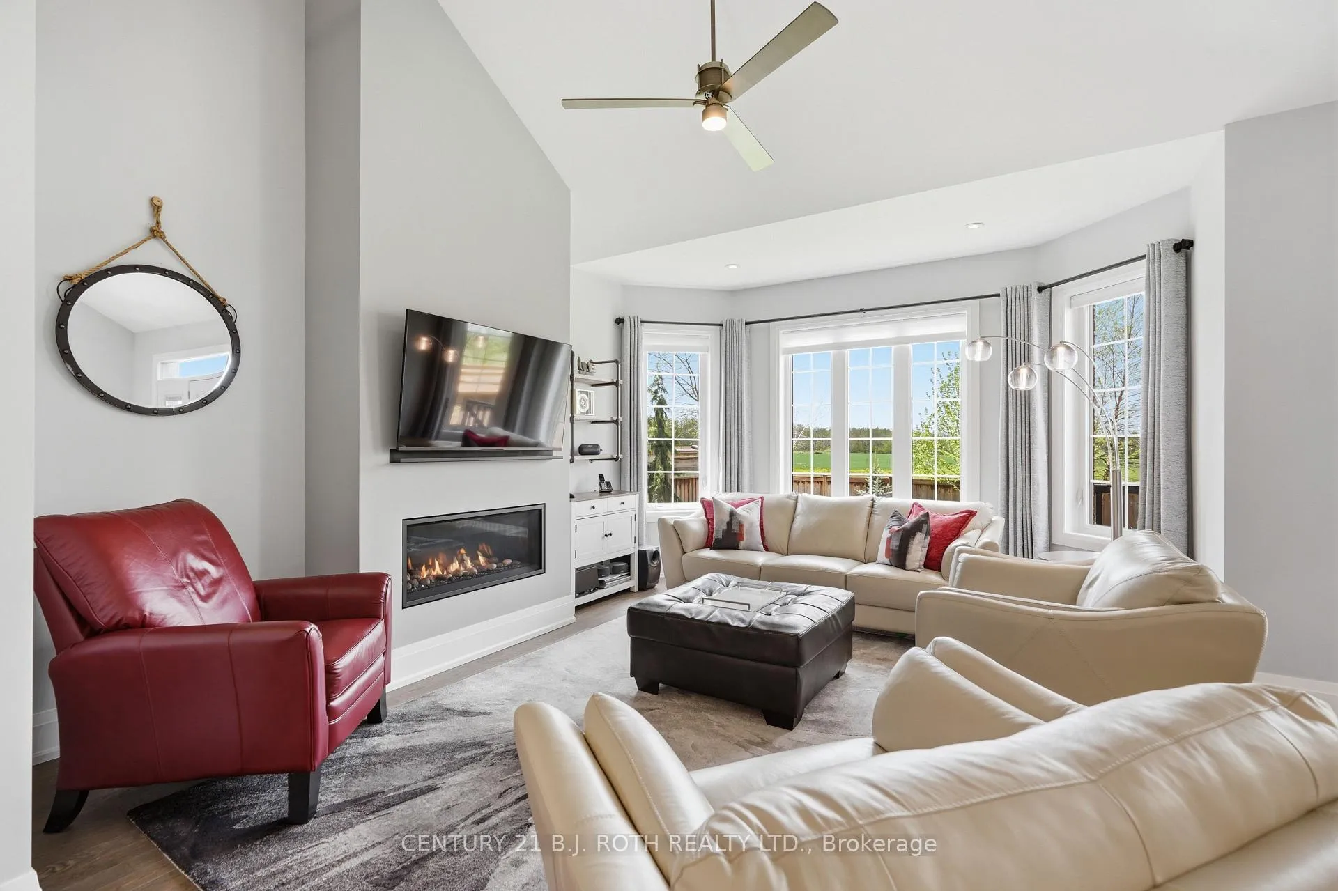 Photo 14 of 131 Trail Boulevard, Springwater, Centre Vespra — HOMEH