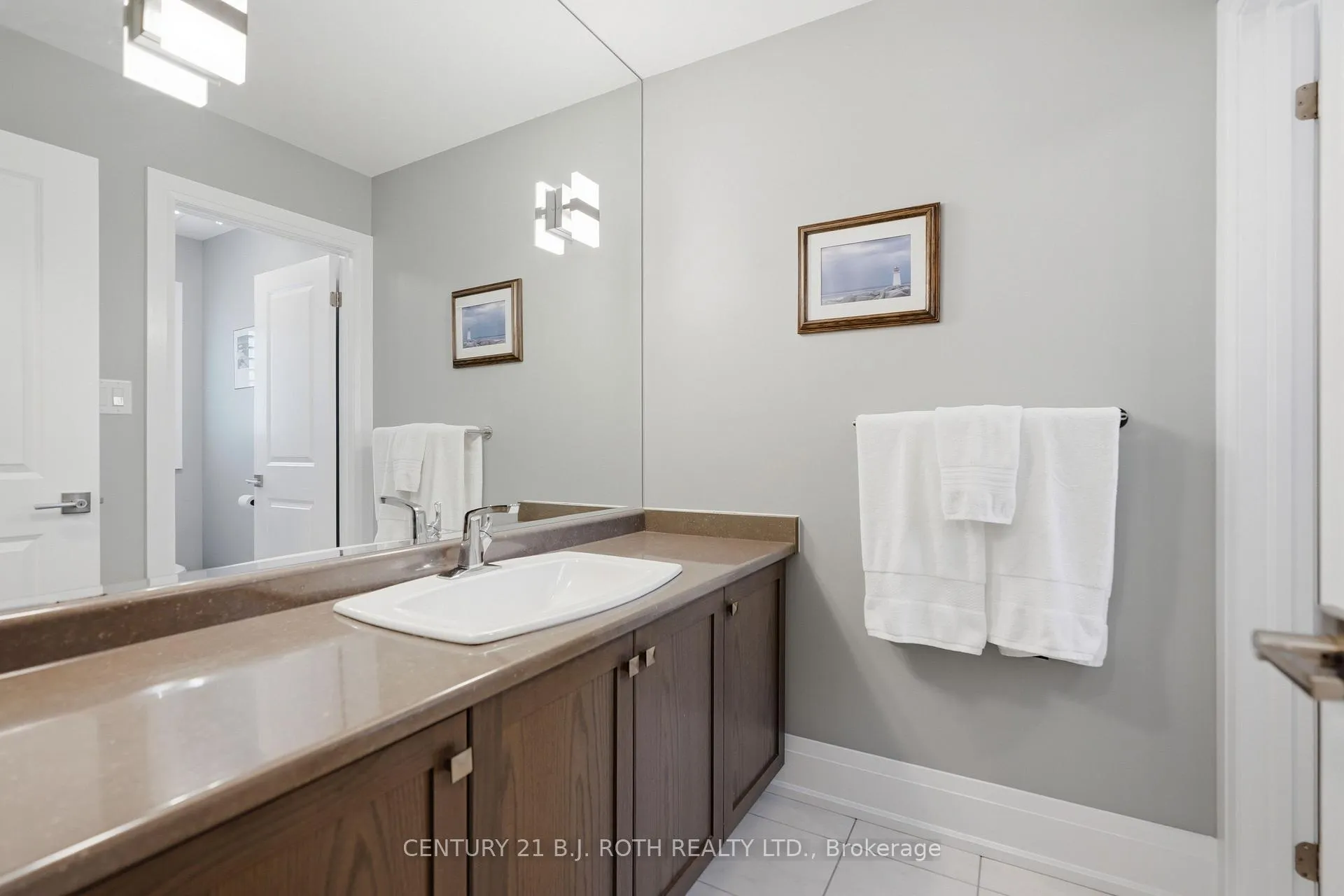 Photo 29 of 131 Trail Boulevard, Springwater, Centre Vespra — HOMEH