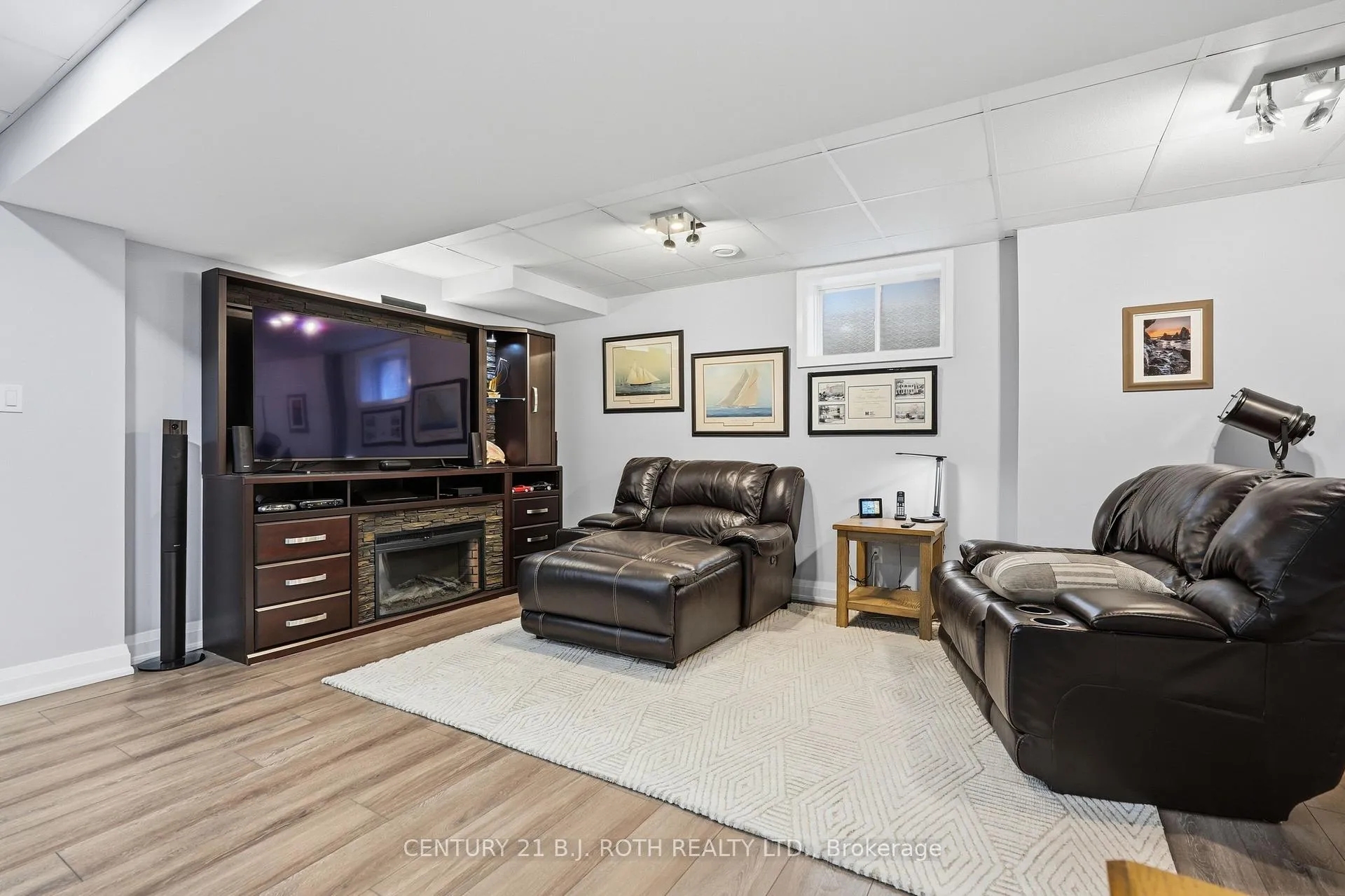 Photo 33 of 131 Trail Boulevard, Springwater, Centre Vespra — HOMEH