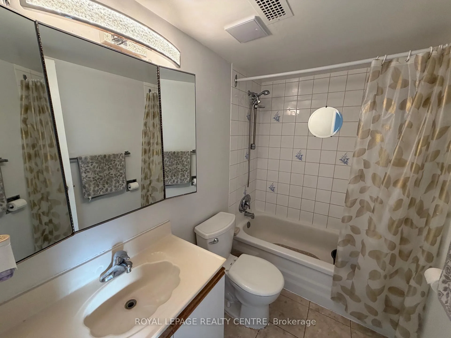 Photo 15 of Unit 209, 340 Dixon Road, Etobicoke, Kingsview Village-The Westway — HOMEH