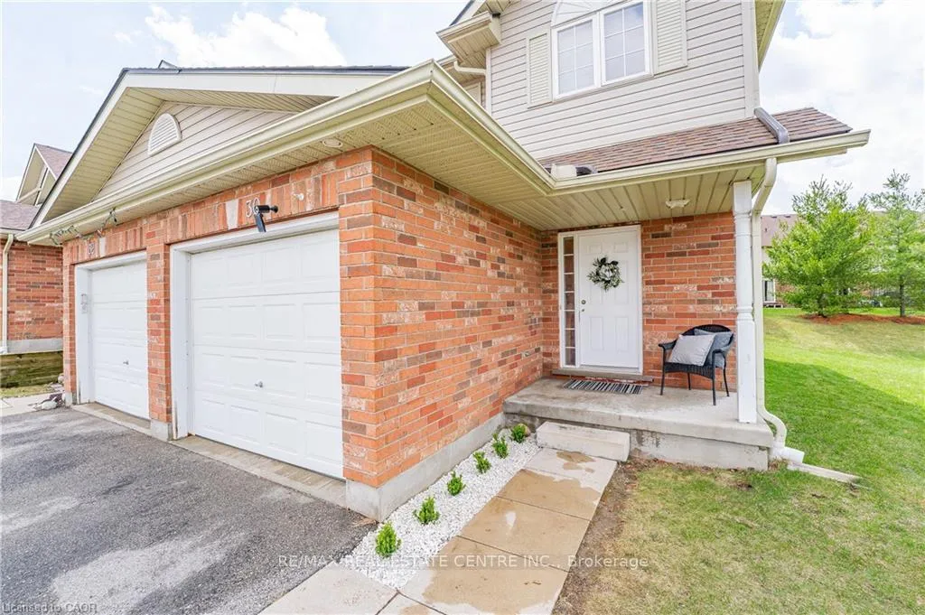 Photo 3 of 30 Fallowfield Drive, Kitchener, Country Hills East — HOMEH