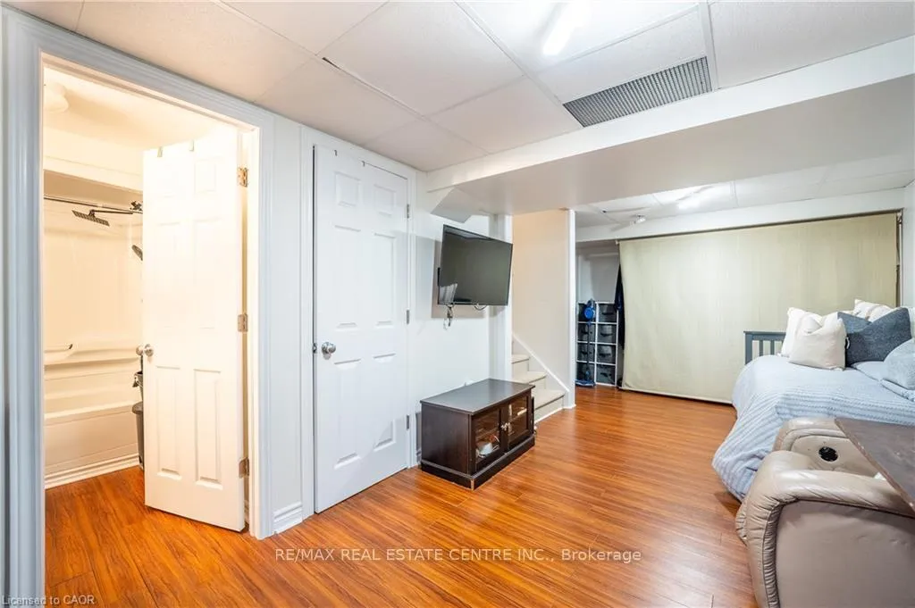 Photo 31 of 30 Fallowfield Drive, Kitchener, Country Hills East — HOMEH