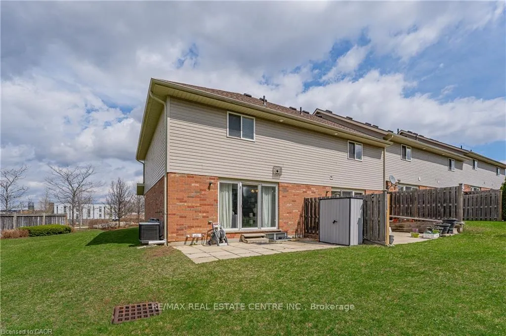 Photo 35 of 30 Fallowfield Drive, Kitchener, Country Hills East — HOMEH