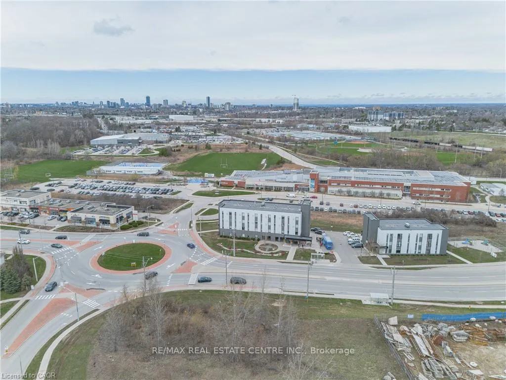 Photo 40 of 30 Fallowfield Drive, Kitchener, Country Hills East — HOMEH