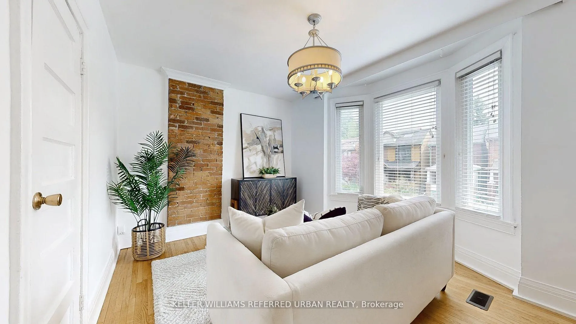 Photo 7 of Unit Upper, 266 Highfield Road, Toronto, Greenwood-Coxwell — HOMEH