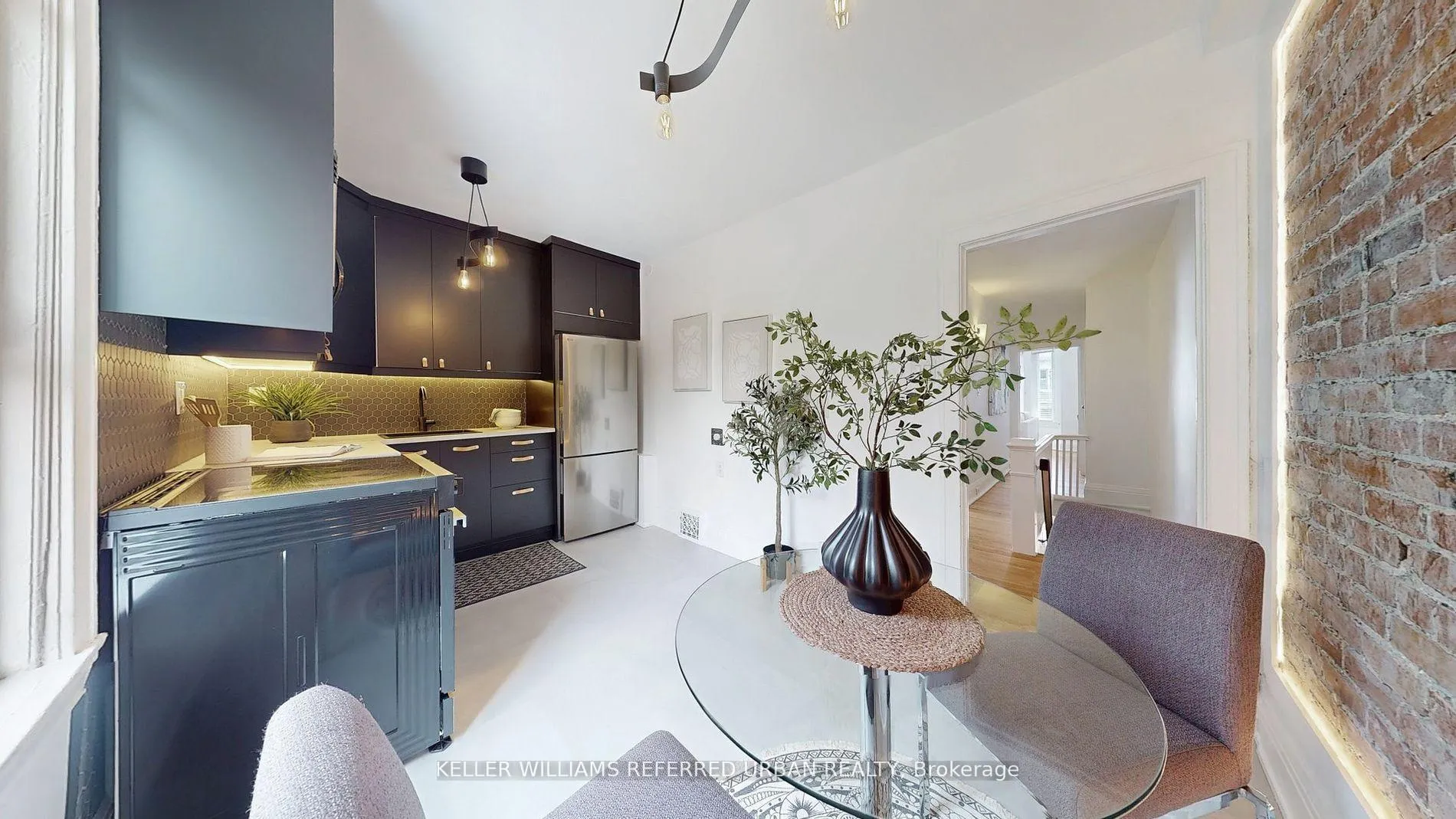 Photo 10 of Unit Upper, 266 Highfield Road, Toronto, Greenwood-Coxwell — HOMEH