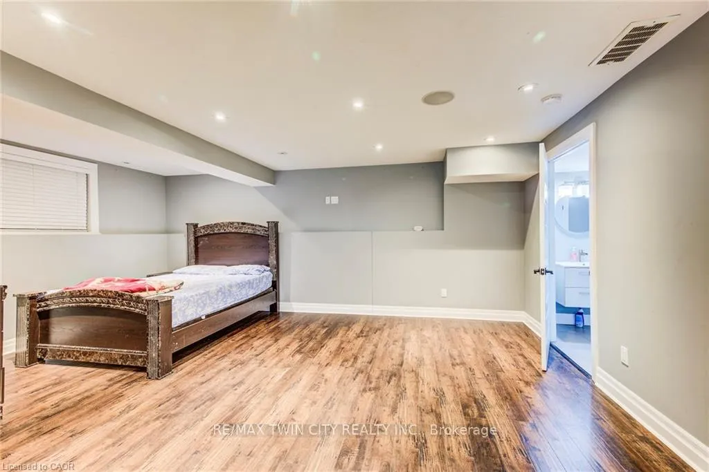 Photo 42 of 78 Dolman Street, Woolwich, Breslau — HOMEH