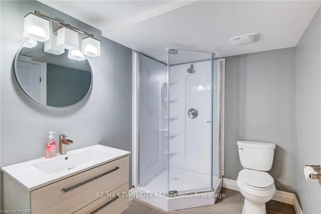 Photo 43 of 78 Dolman Street, Woolwich, Breslau — HOMEH