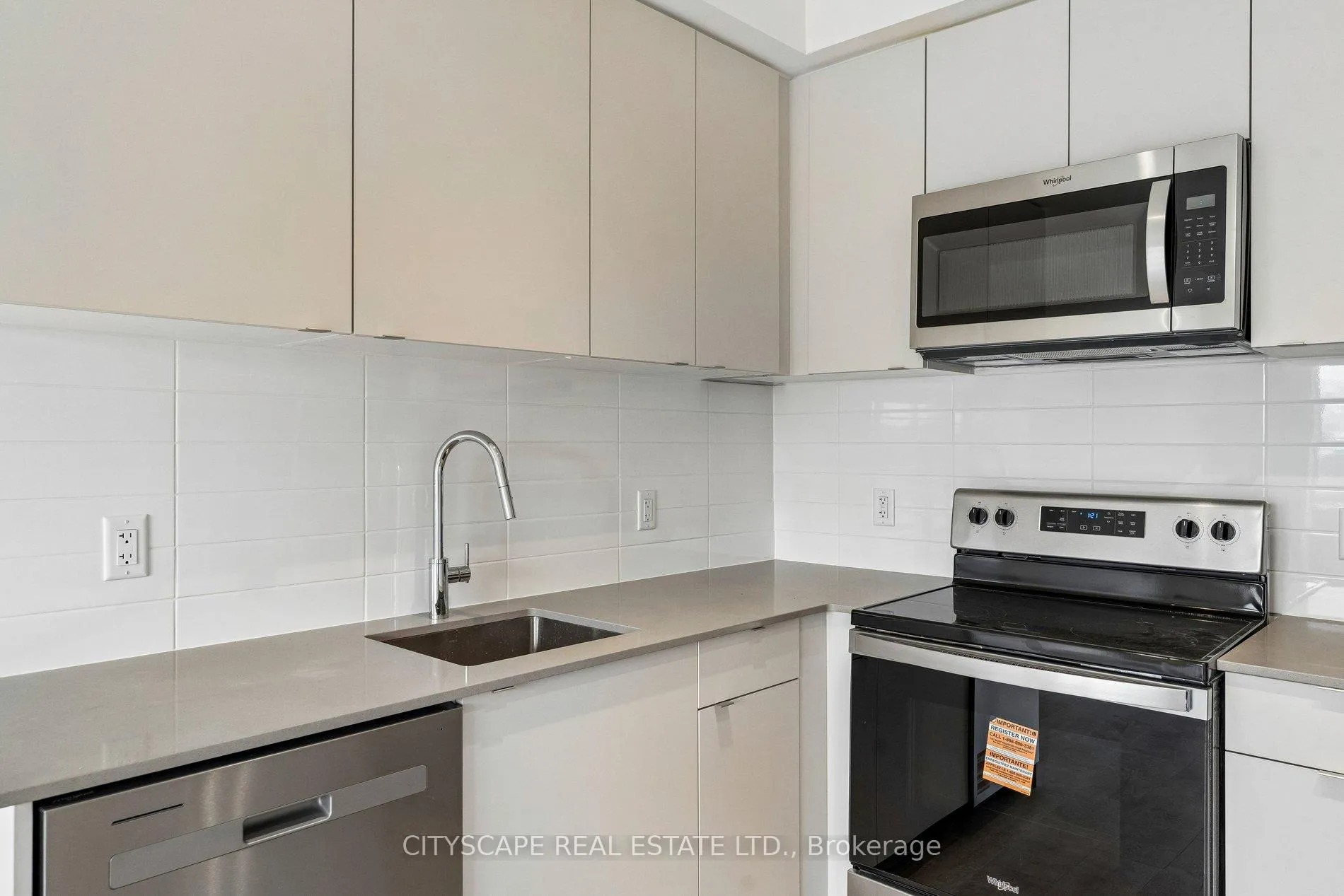 Photo 11 of Unit 201B, 16 Melbourne Avenue, St. Catharines, E. Chester — HOMEH