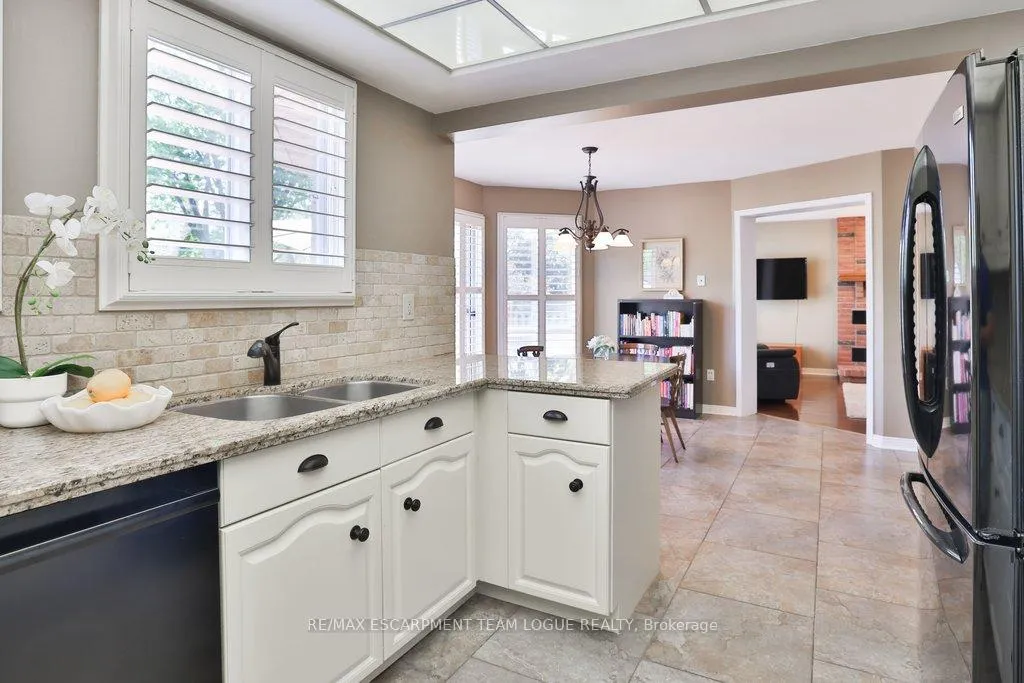 Photo 11 of 4184 Millcroft Park Drive, Burlington, Rose — HOMEH