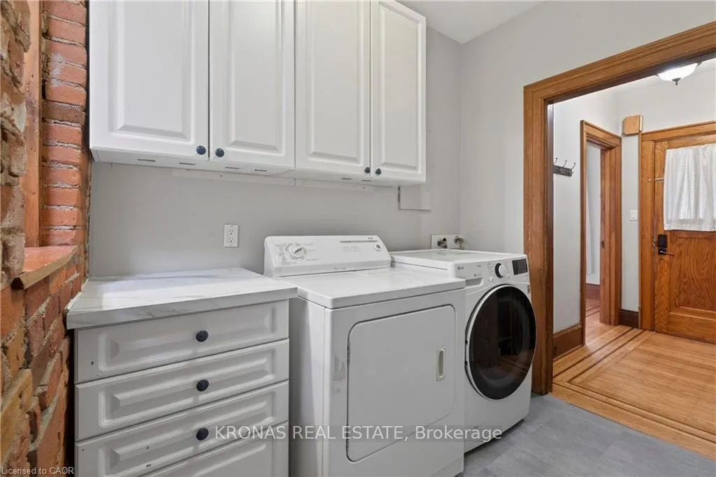 Photo 15 of 307 King Street W, Hamilton, Dundas — HOMEH