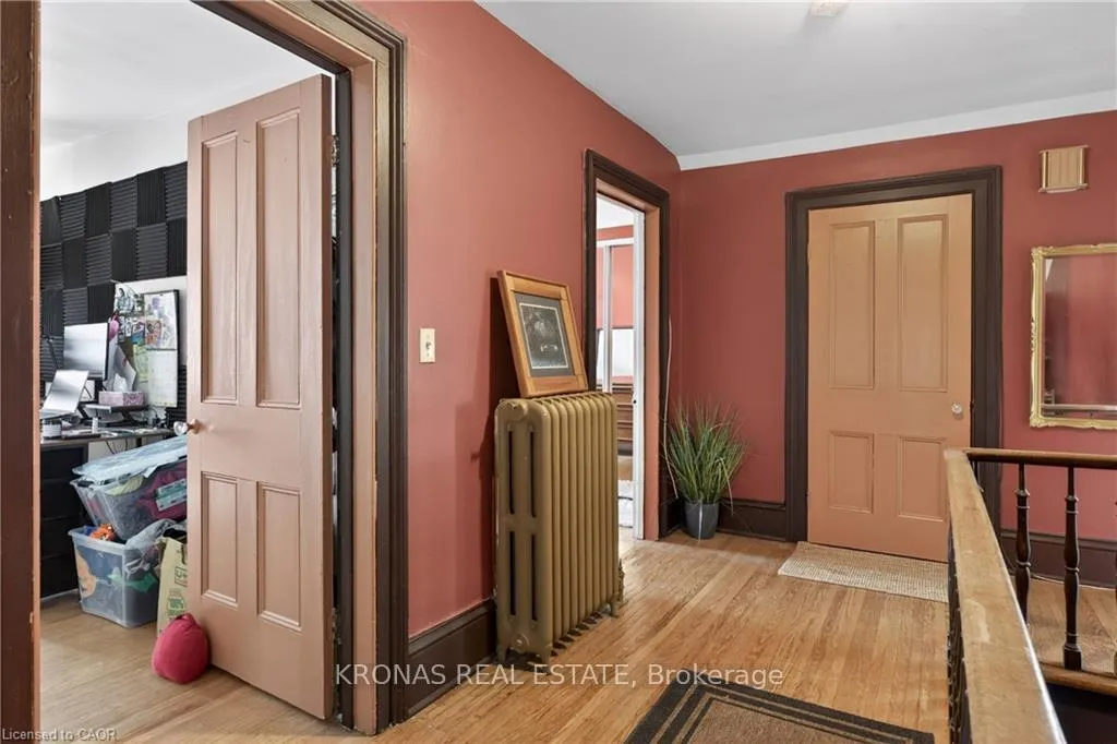 Photo 25 of 307 King Street W, Hamilton, Dundas — HOMEH