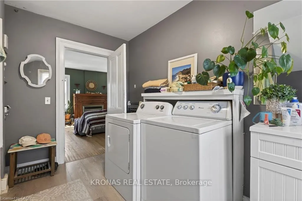 Photo 33 of 307 King Street W, Hamilton, Dundas — HOMEH