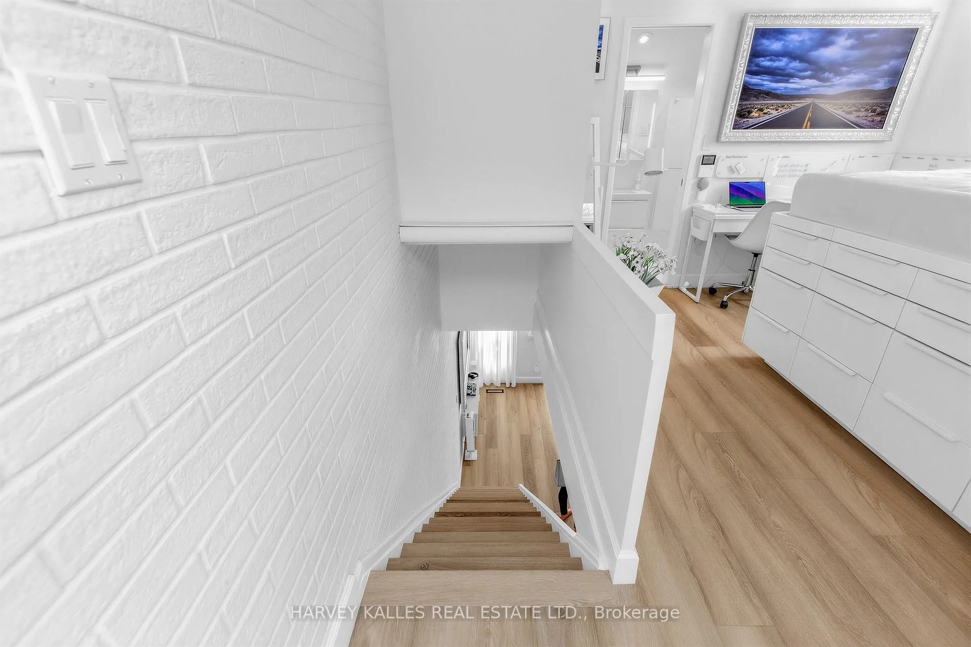 Photo 14 of 210 Gerrard Street E, Toronto, Moss Park — HOMEH