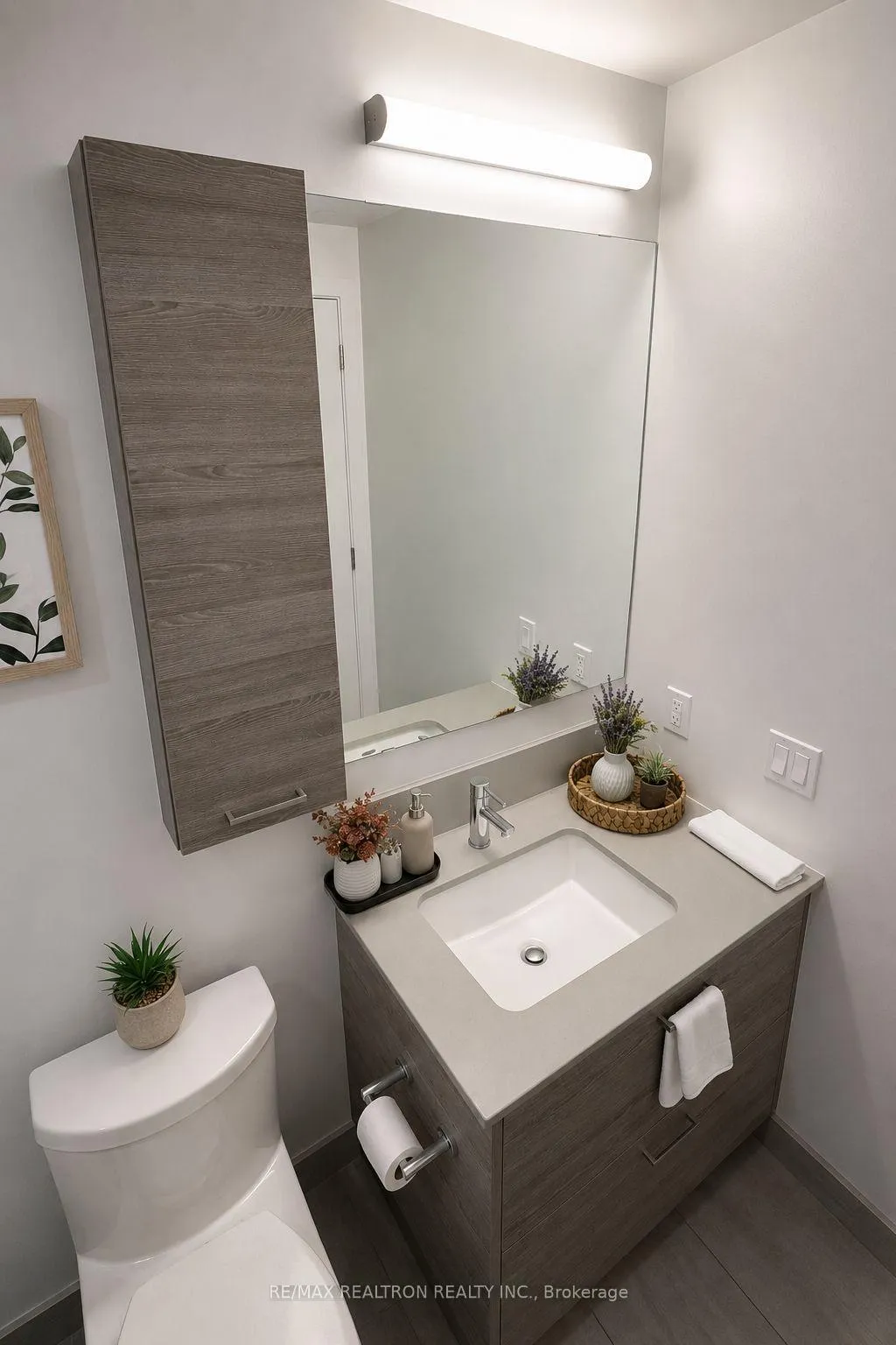Photo 8 of Unit B615, 410 Dufferin Street, Toronto, Little Portugal — HOMEH