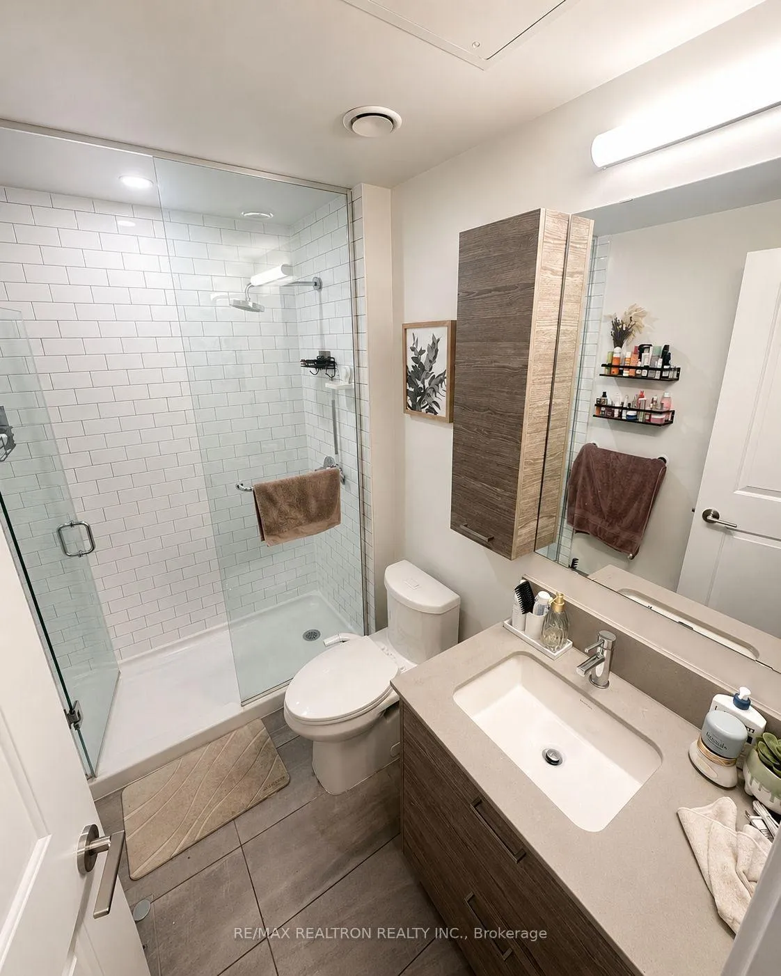 Photo 10 of Unit B615, 410 Dufferin Street, Toronto, Little Portugal — HOMEH