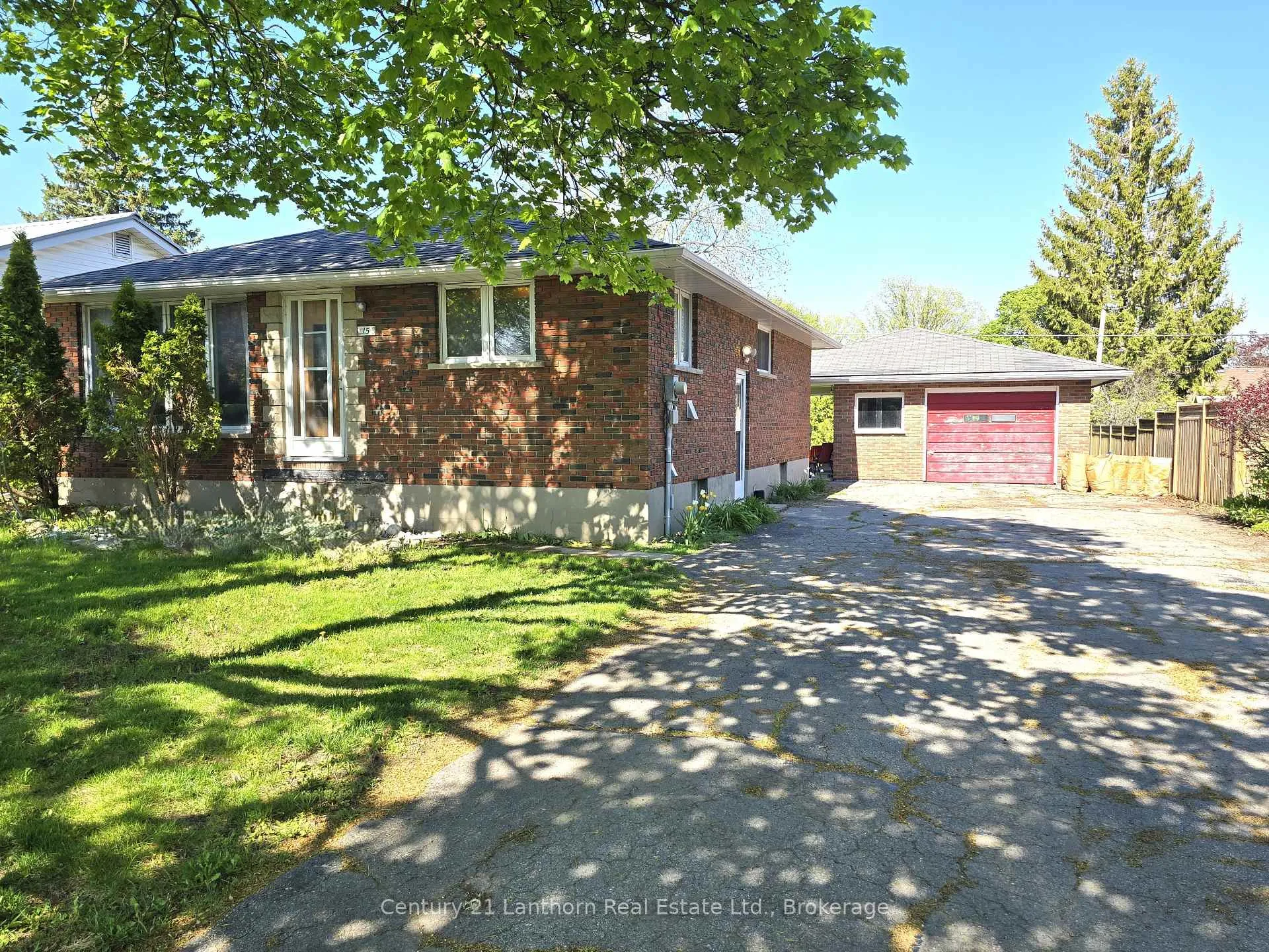 Photo 5 of 15 Melrose Crescent, Belleville, Belleville Ward — HOMEH