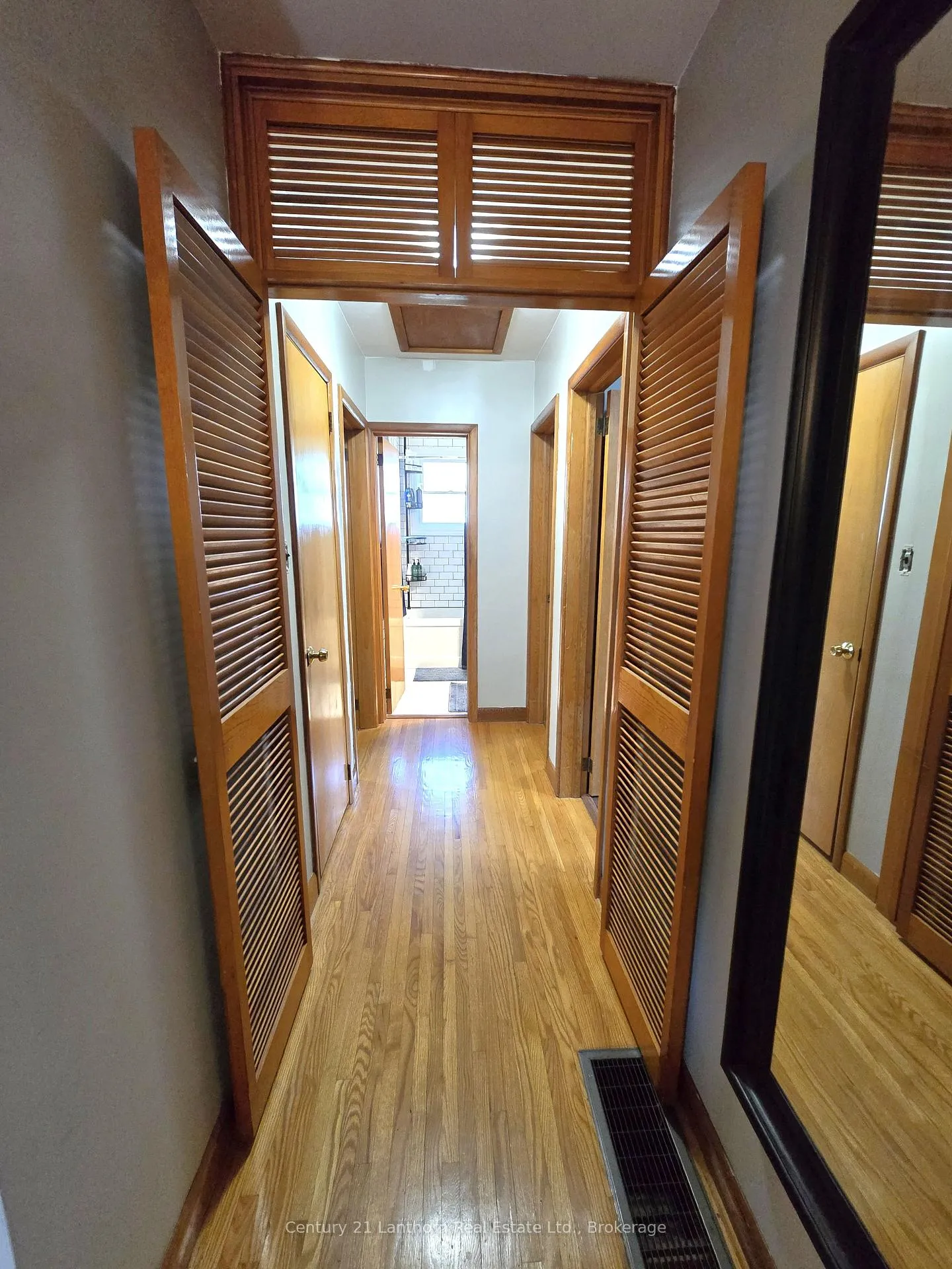 Photo 23 of 15 Melrose Crescent, Belleville, Belleville Ward — HOMEH
