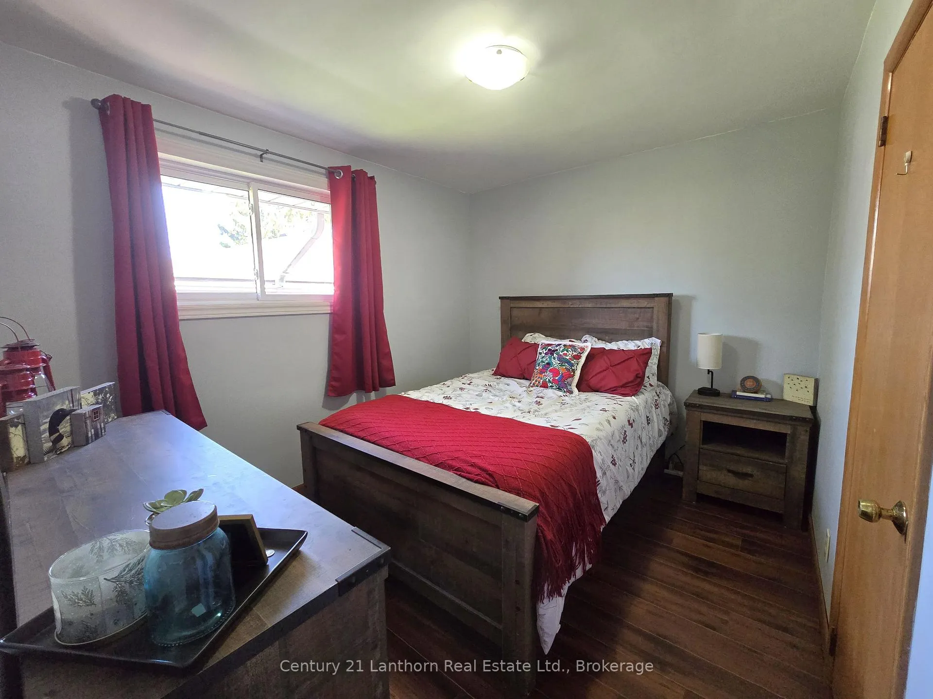 Photo 24 of 15 Melrose Crescent, Belleville, Belleville Ward — HOMEH