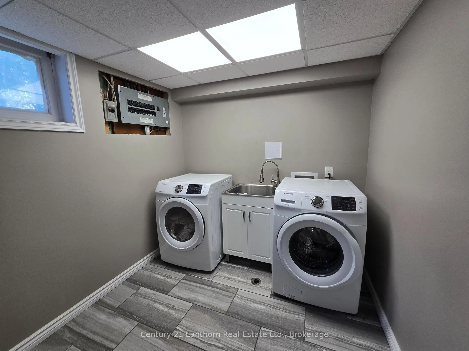 Photo 40 of 15 Melrose Crescent, Belleville, Belleville Ward — HOMEH