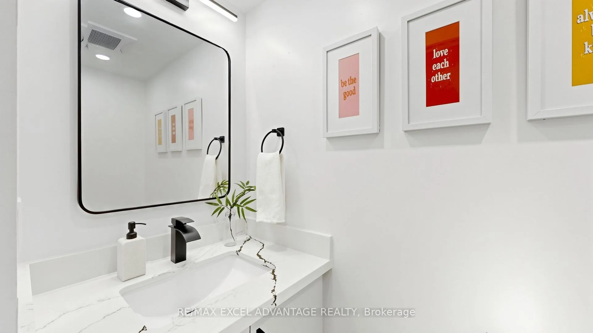 Photo 13 of 66 Dunbar Crescent, Markham, Milliken Mills East — HOMEH