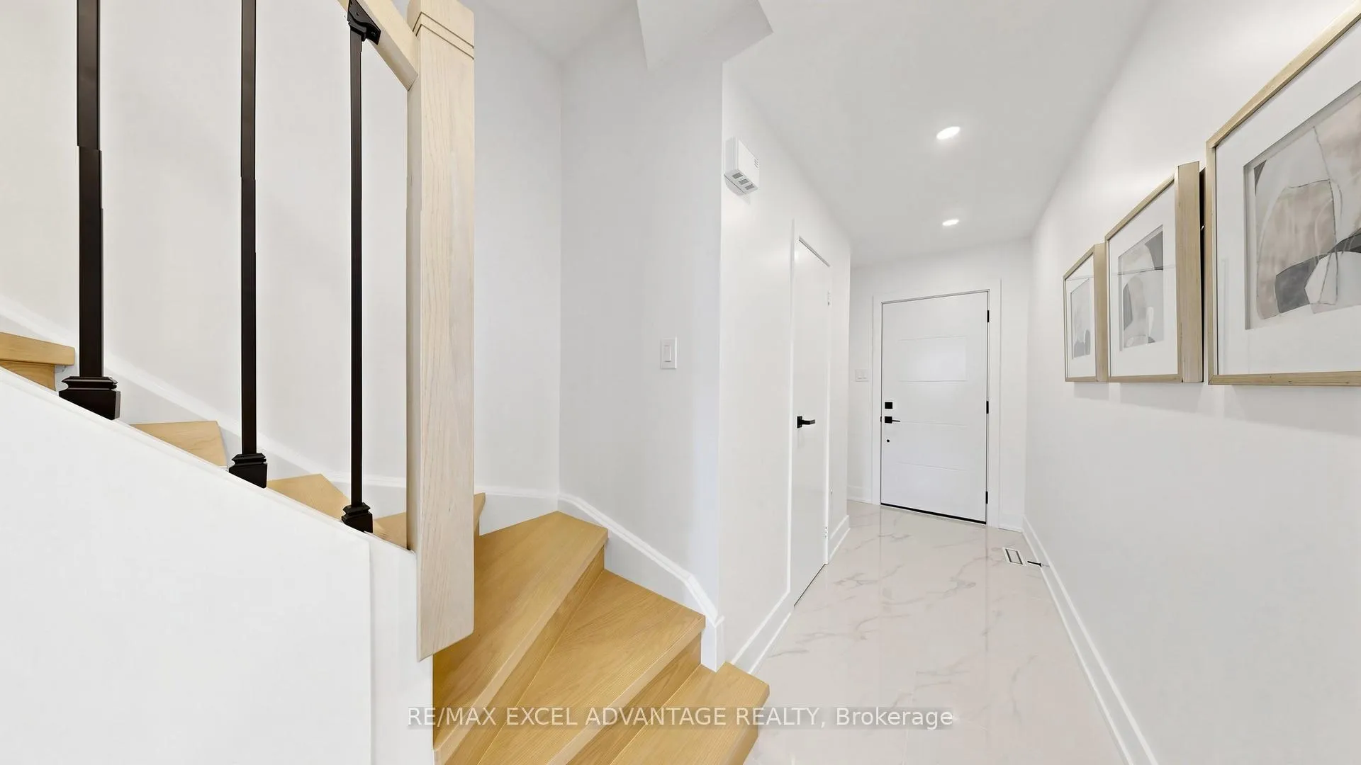 Photo 15 of 66 Dunbar Crescent, Markham, Milliken Mills East — HOMEH