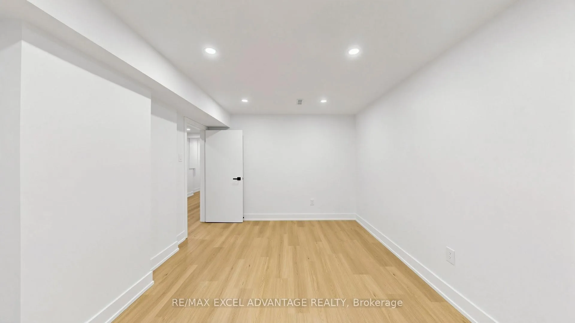 Photo 29 of 66 Dunbar Crescent, Markham, Milliken Mills East — HOMEH