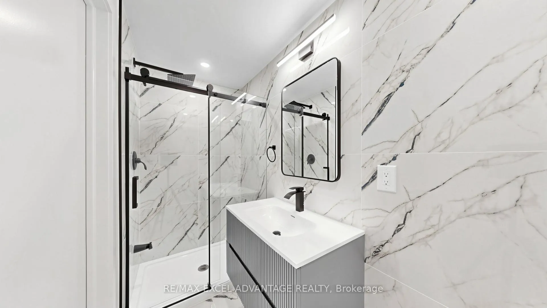 Photo 30 of 66 Dunbar Crescent, Markham, Milliken Mills East — HOMEH