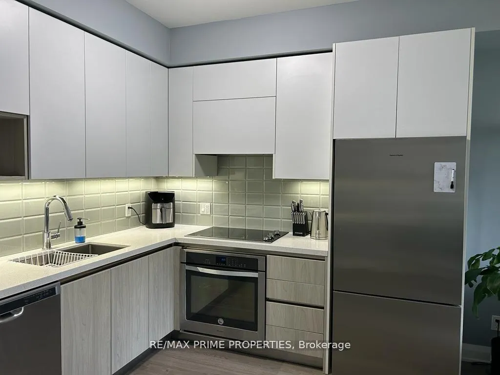 Photo 2 of Unit 523, 25 Water Walk Drive, Markham, Unionville — HOMEH