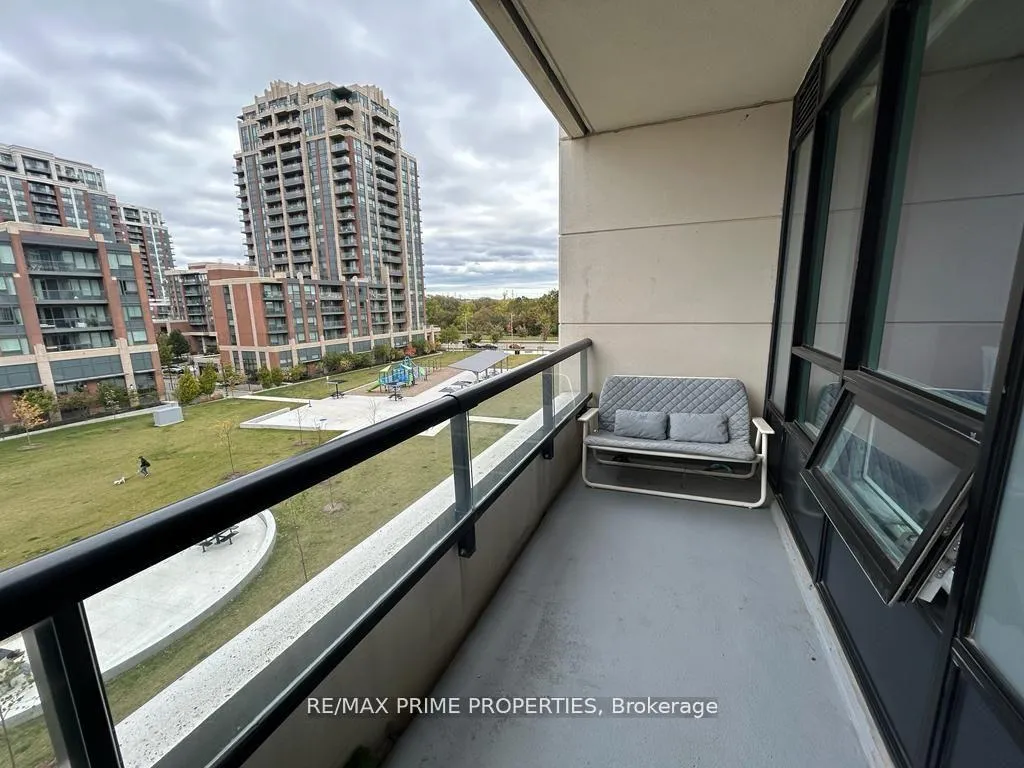Photo 6 of Unit 523, 25 Water Walk Drive, Markham, Unionville — HOMEH