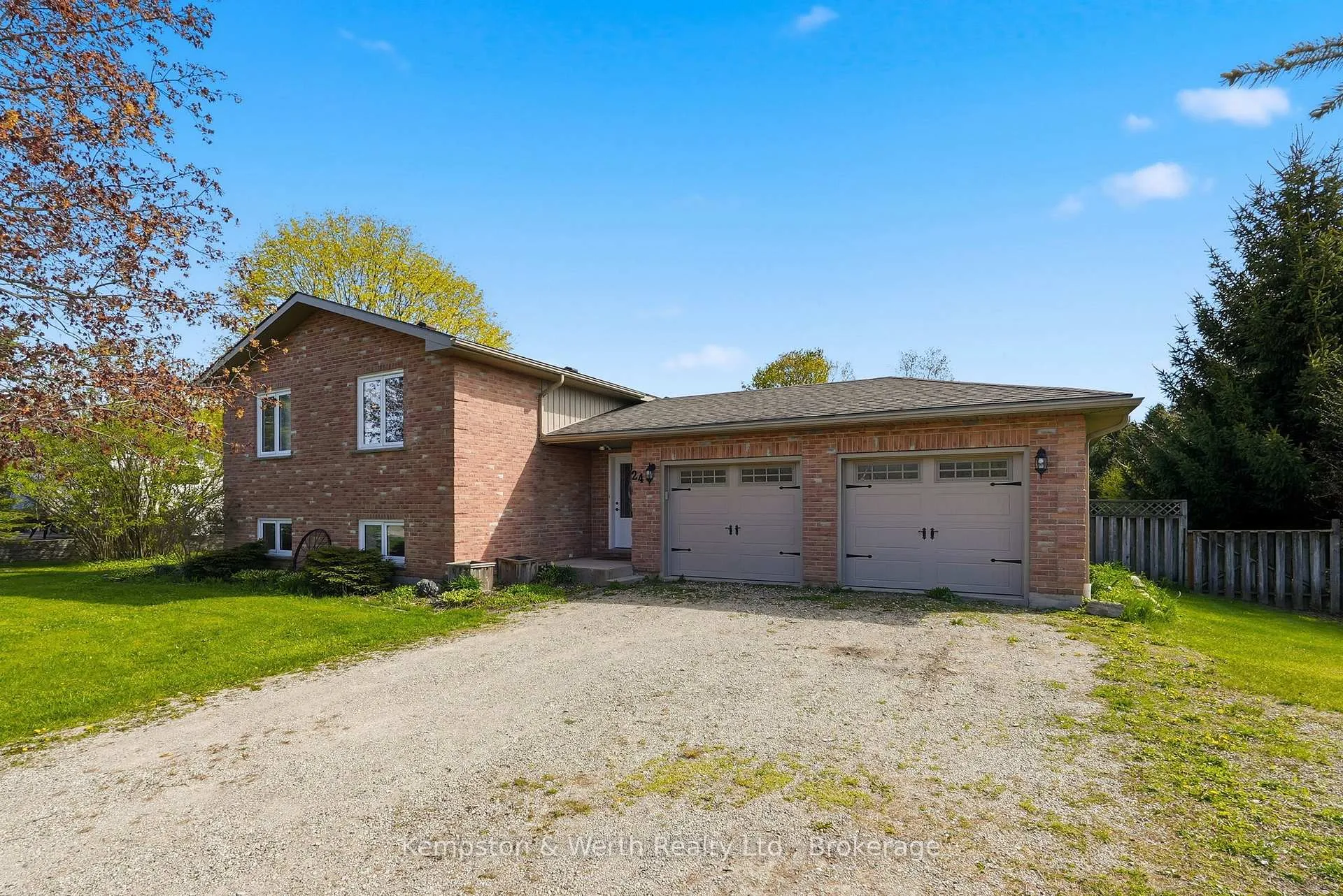 Photo 2 of 24 Jordan Drive, North Huron, East Wawanosh — HOMEH