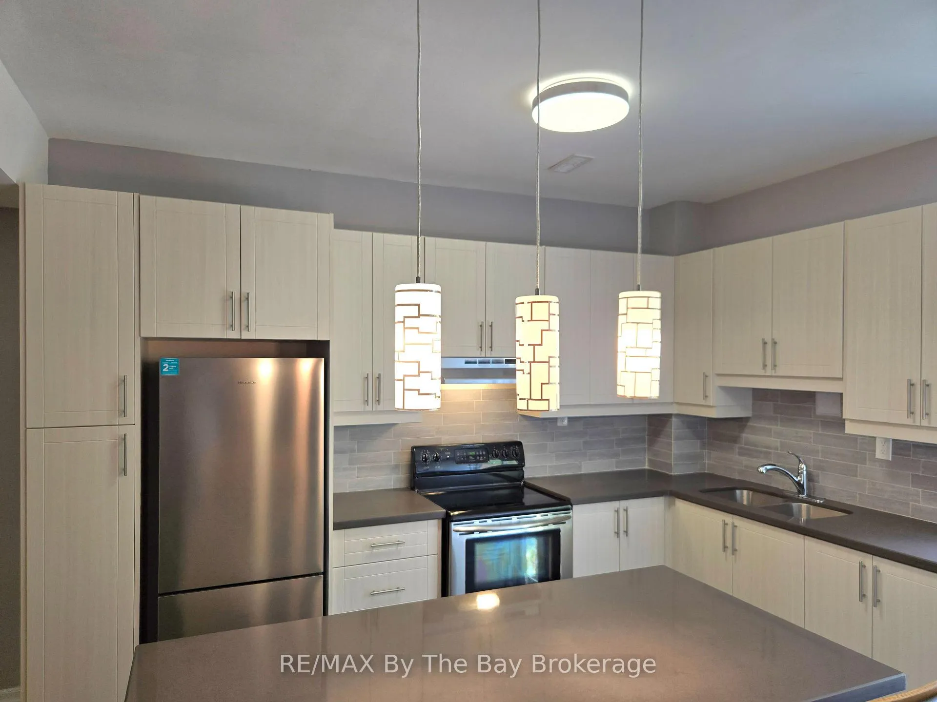 Photo 6 of Unit # Lower, 93 Allegra Drive, Wasaga Beach — HOMEH