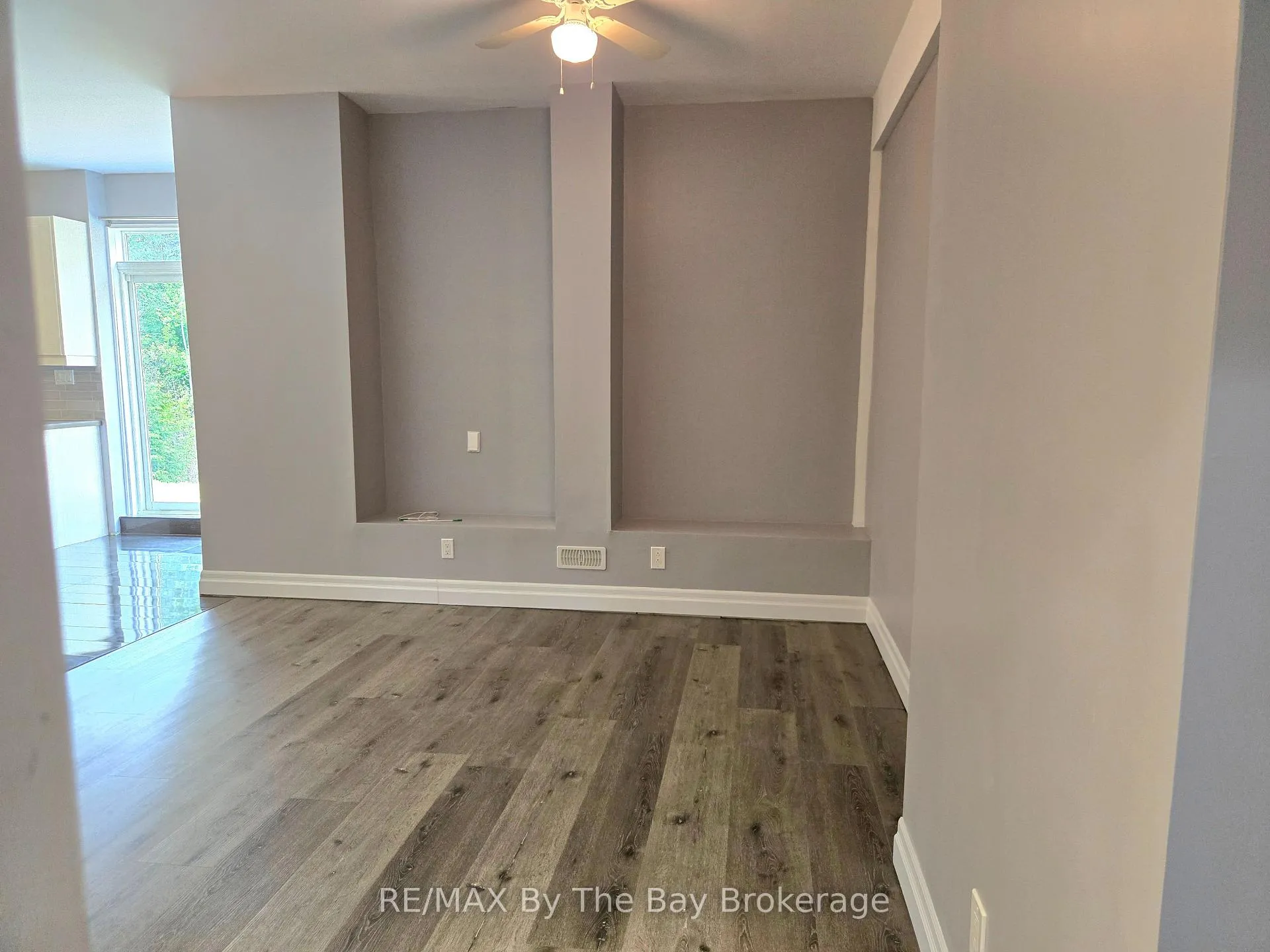 Photo 11 of Unit # Lower, 93 Allegra Drive, Wasaga Beach — HOMEH
